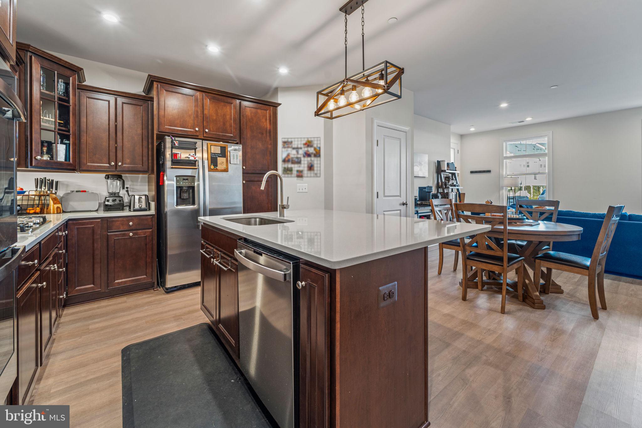 THE TOWNS AT PENDER OAKS - Residential Lease