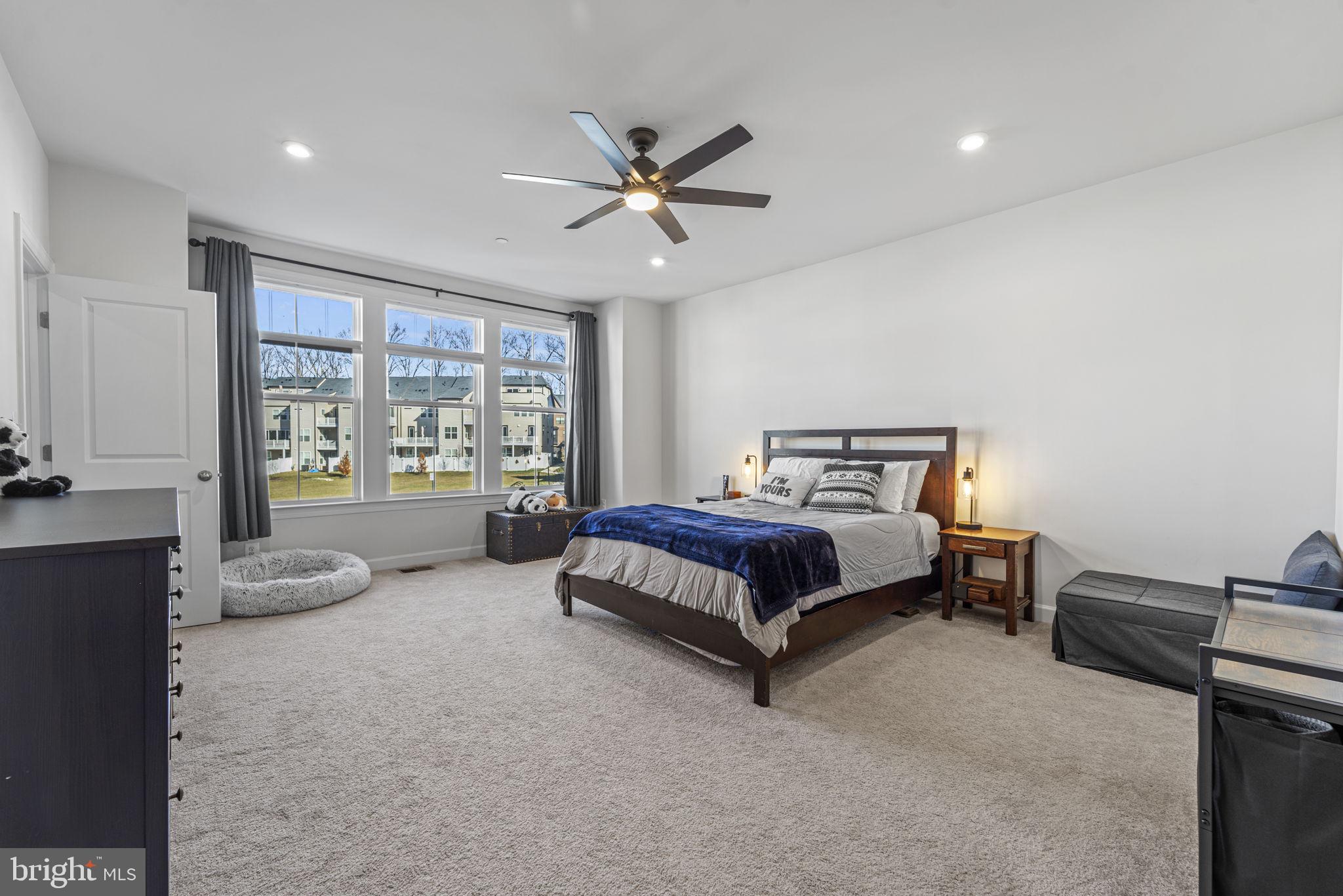 THE TOWNS AT PENDER OAKS - Residential Lease