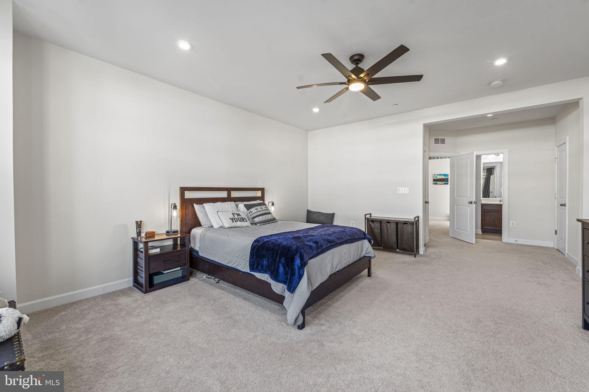 THE TOWNS AT PENDER OAKS - Residential Lease