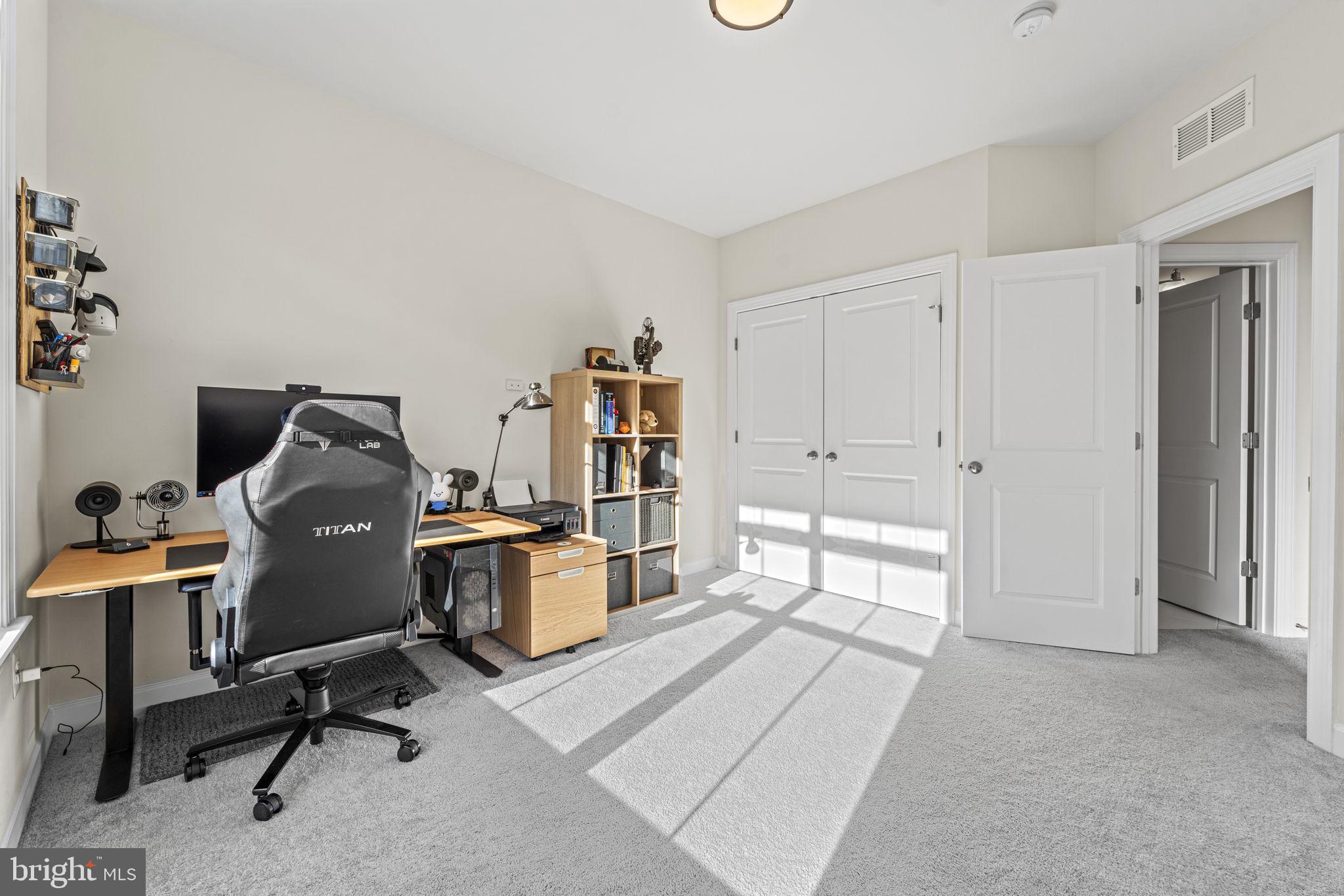 THE TOWNS AT PENDER OAKS - Residential Lease