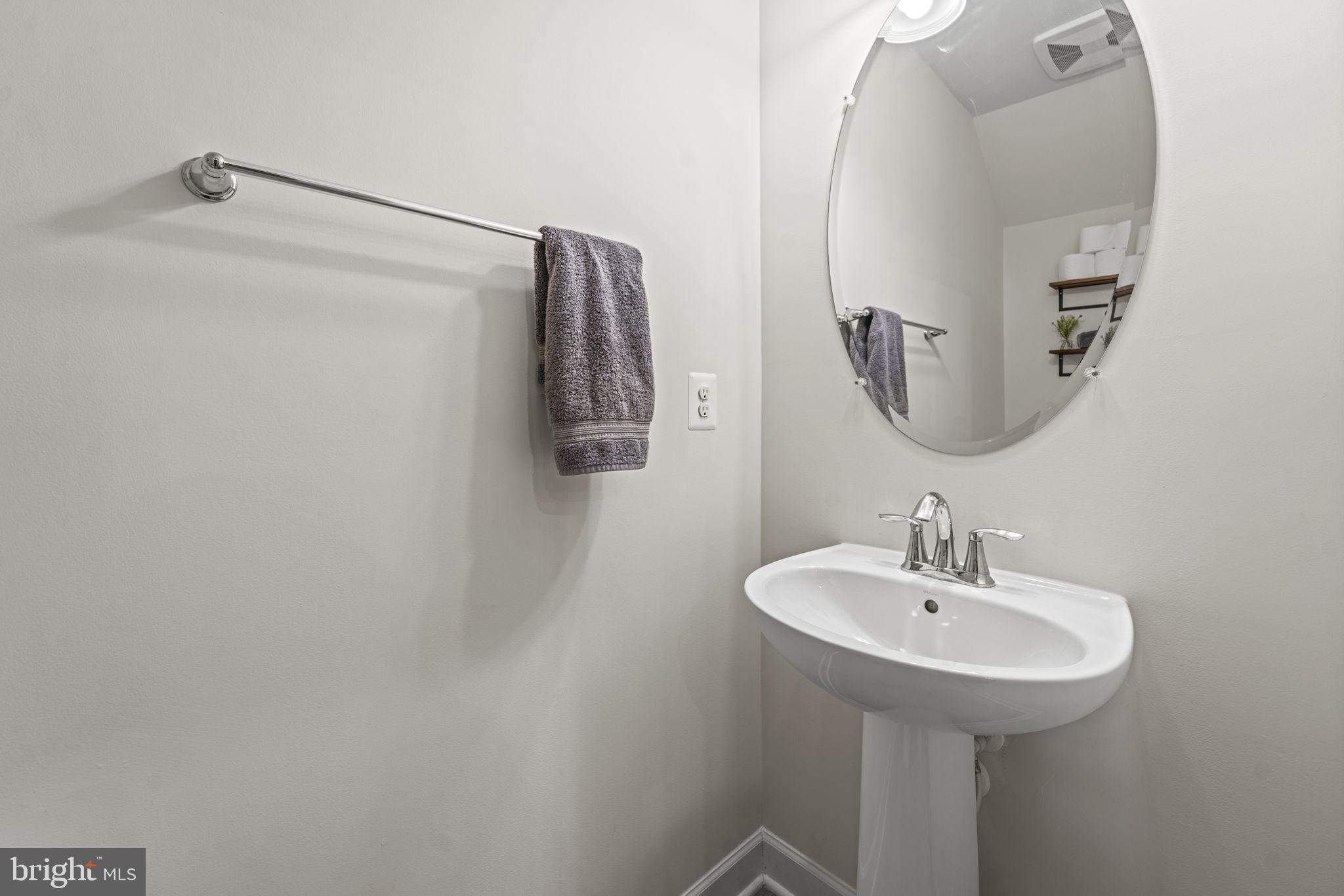 THE TOWNS AT PENDER OAKS - Residential Lease