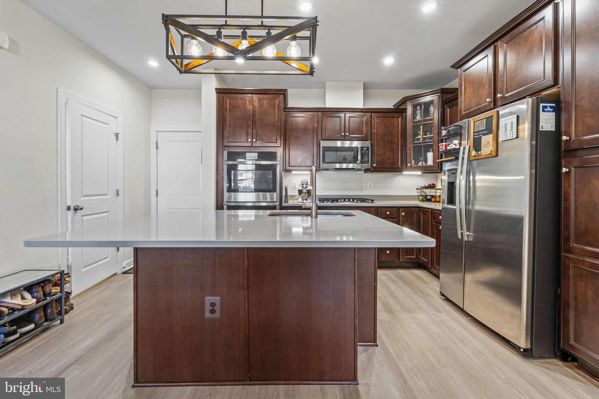 THE TOWNS AT PENDER OAKS - Residential Lease