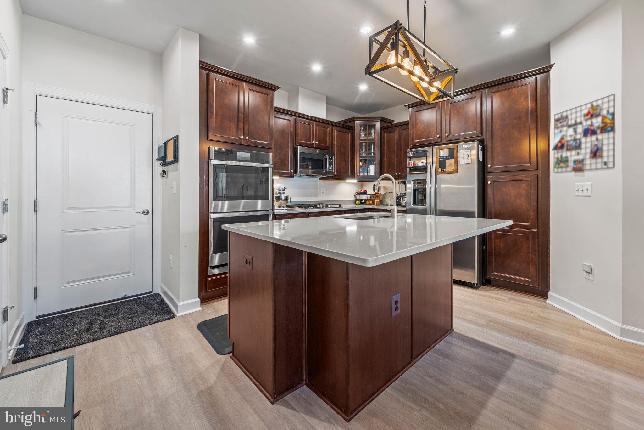 THE TOWNS AT PENDER OAKS - Residential Lease