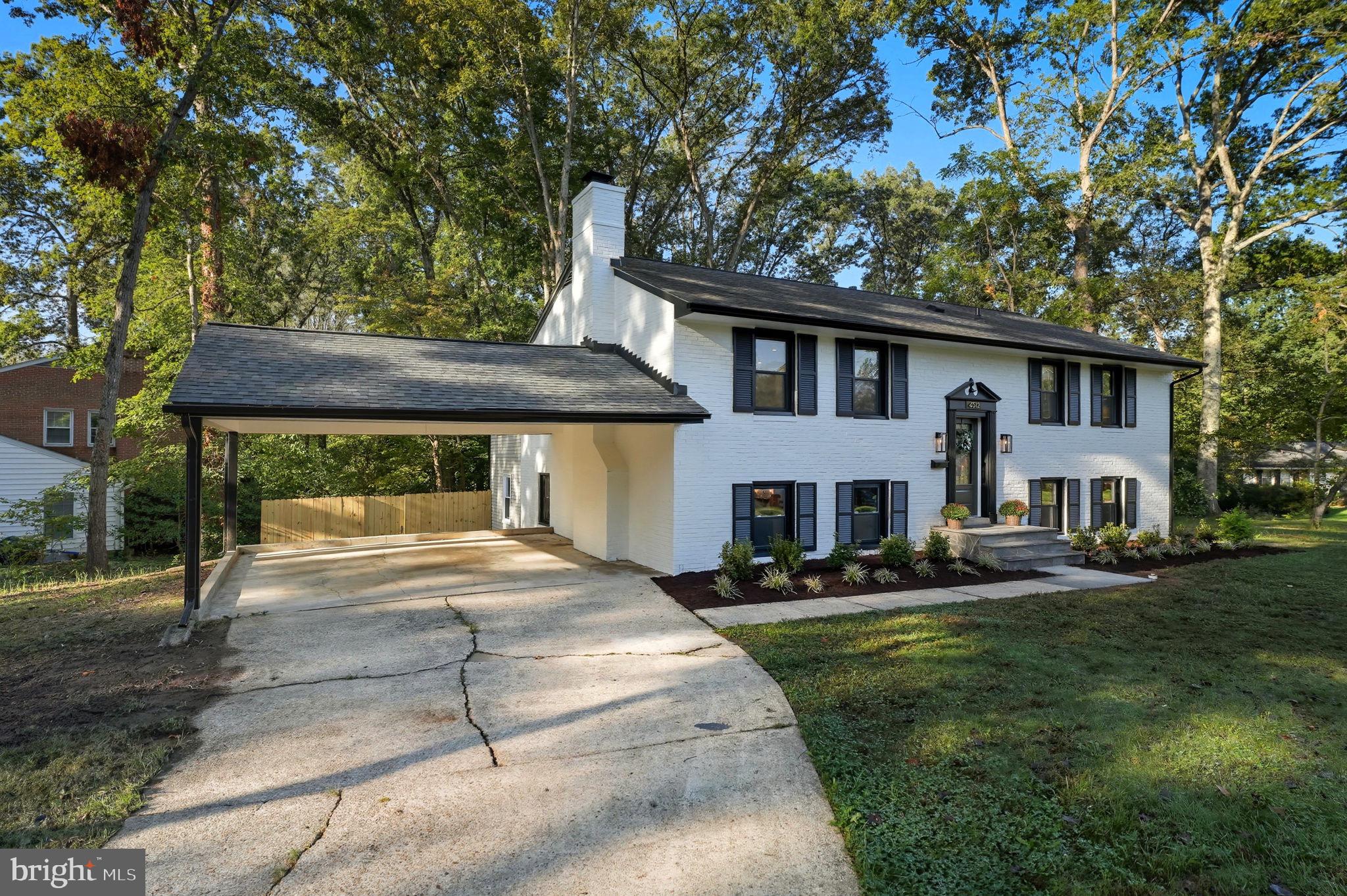 WILLOW WOODS - Residential Lease