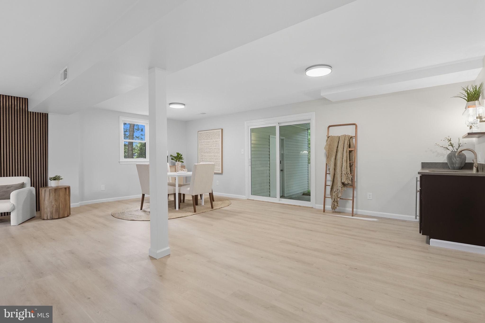 WILLOW WOODS - Residential Lease