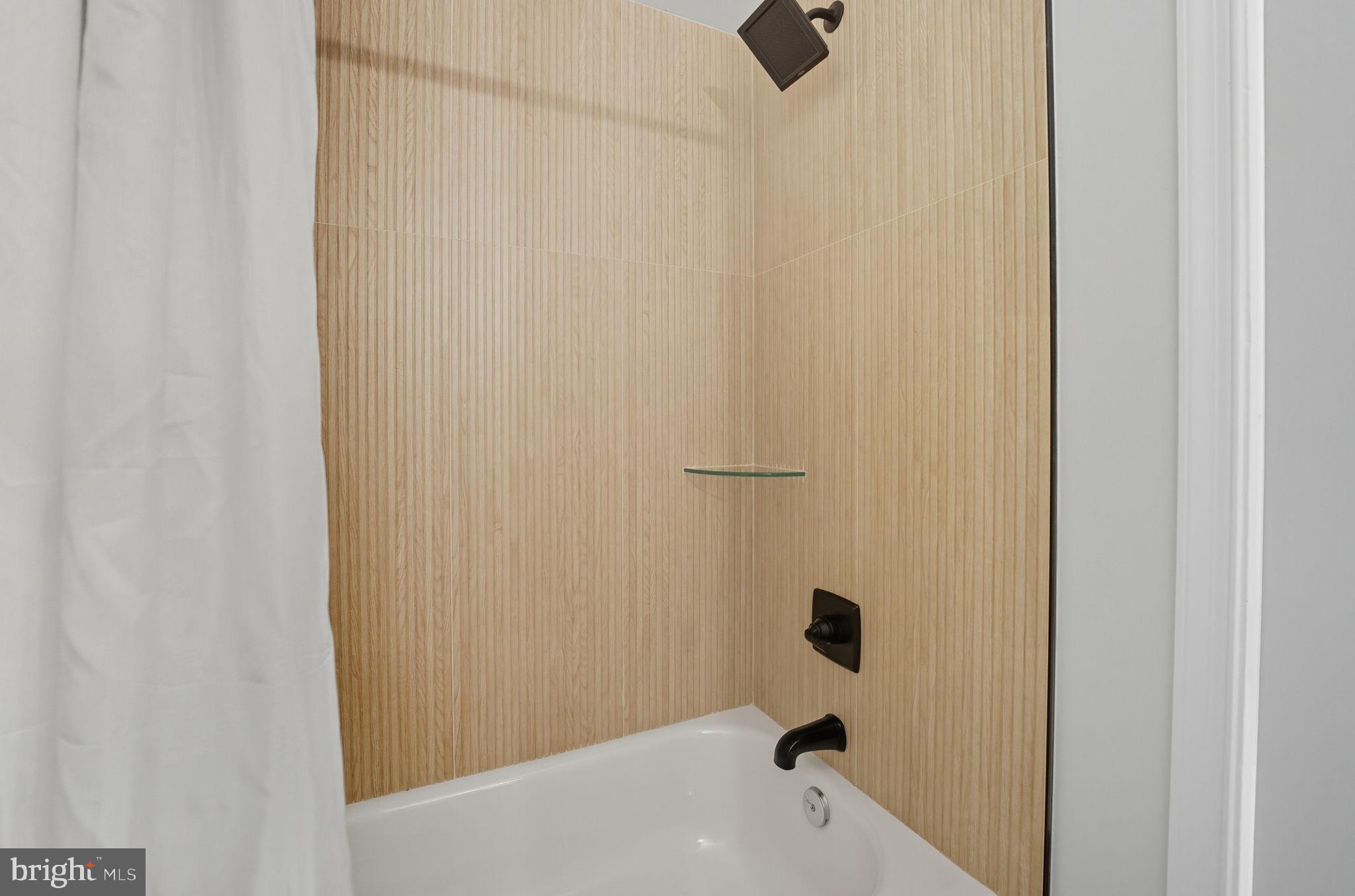 WILLOW WOODS - Residential Lease