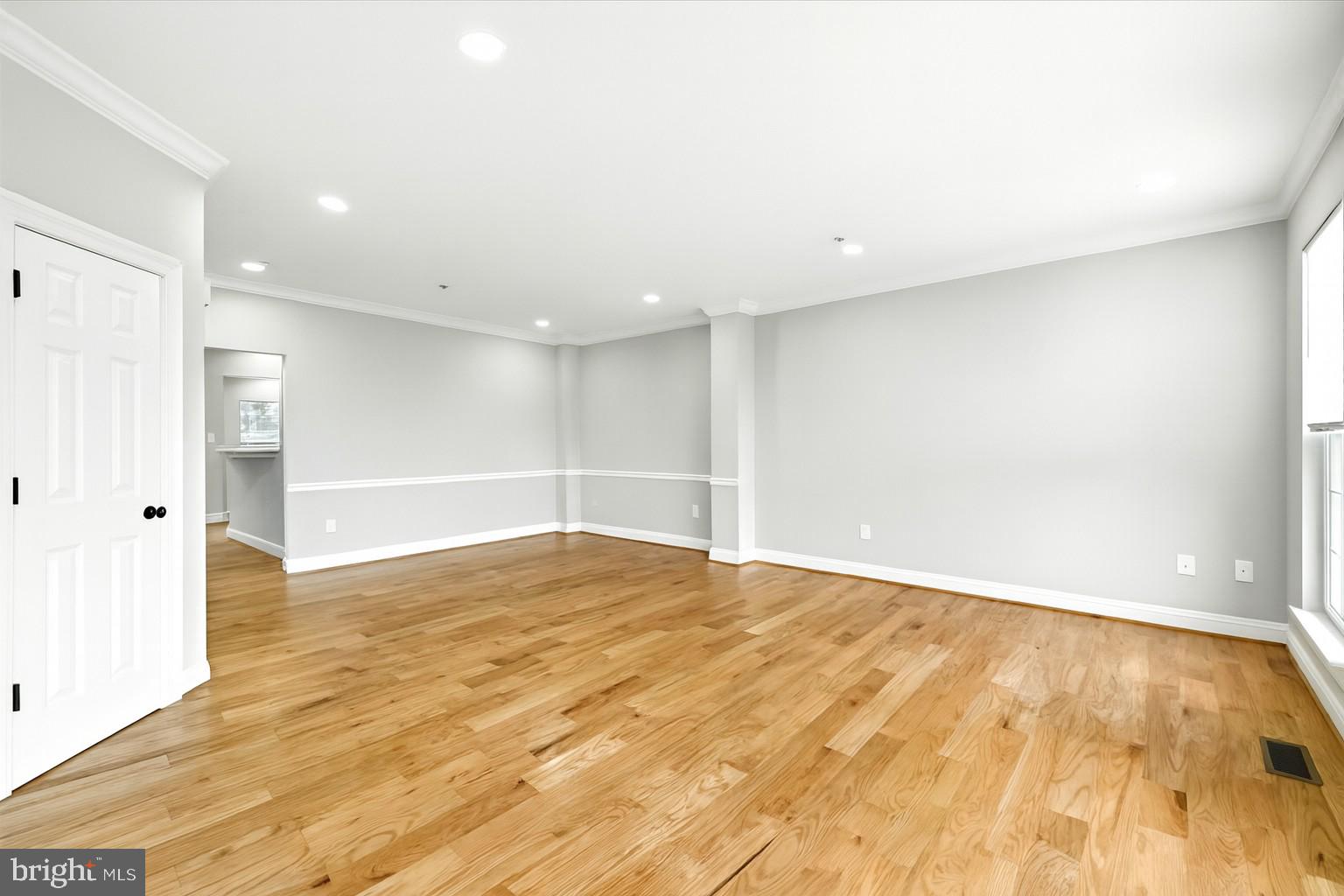 EMERSON - Residential