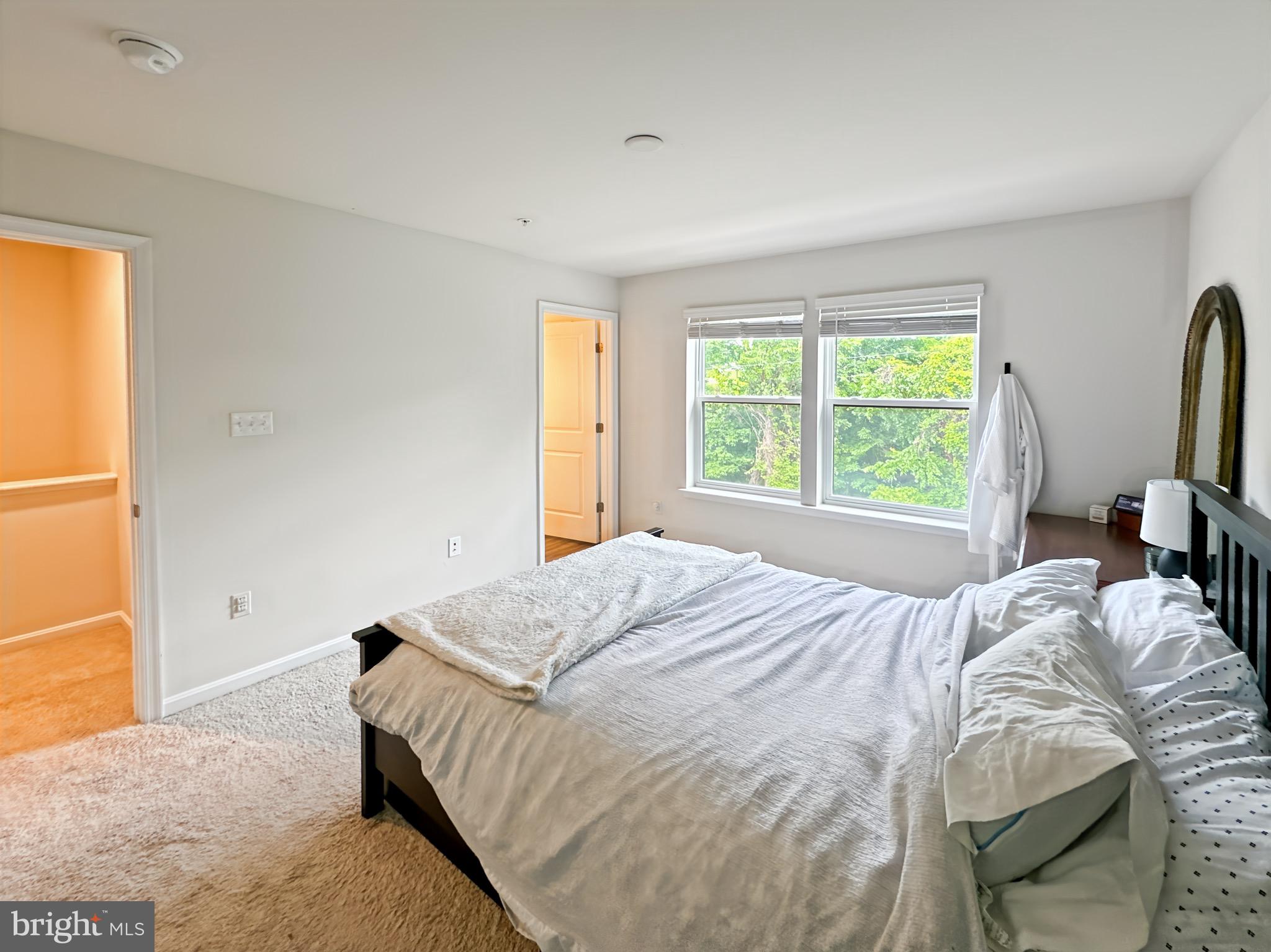 MEDFIELD - Residential Lease