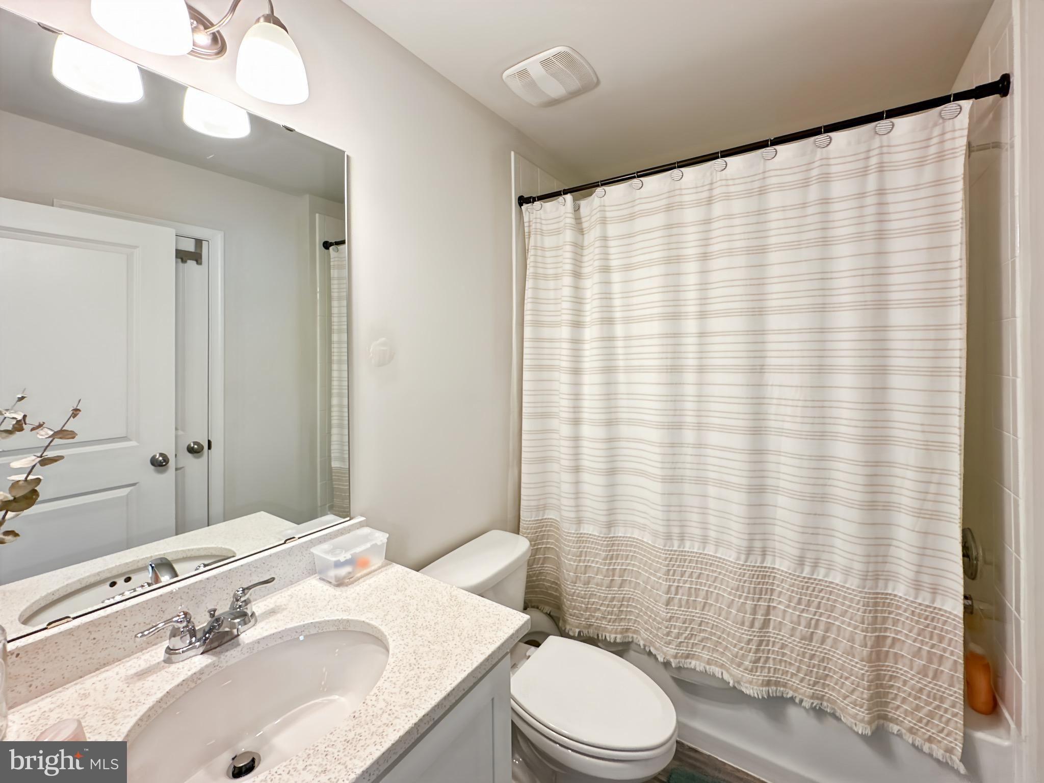 MEDFIELD - Residential Lease