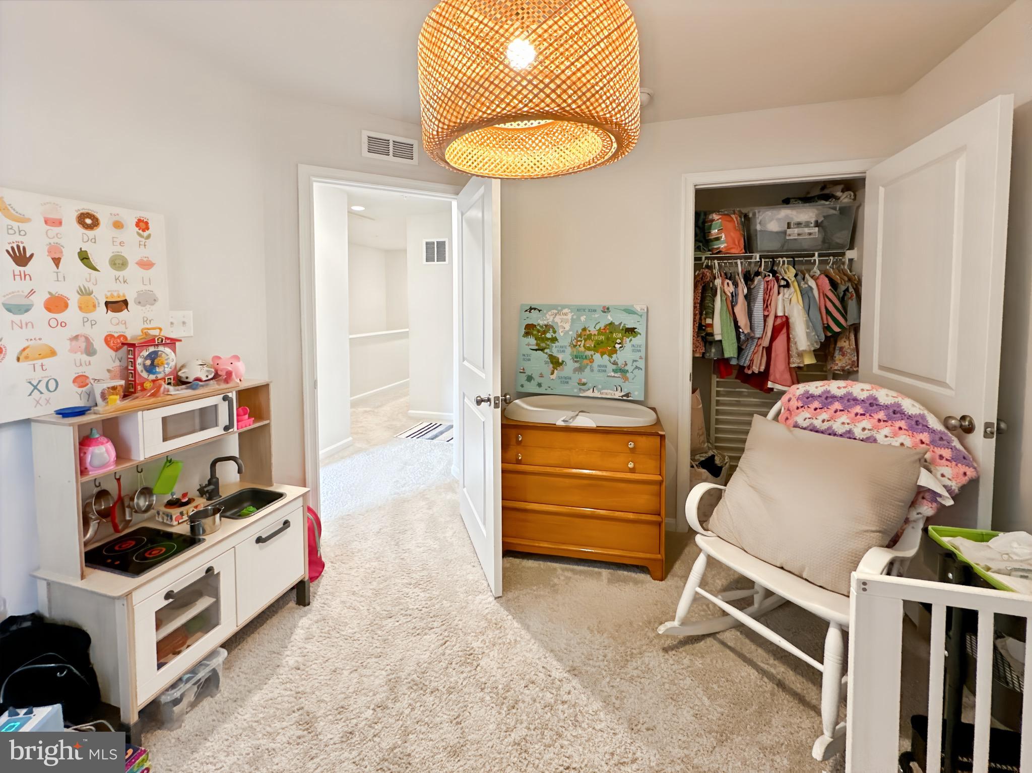 MEDFIELD - Residential Lease
