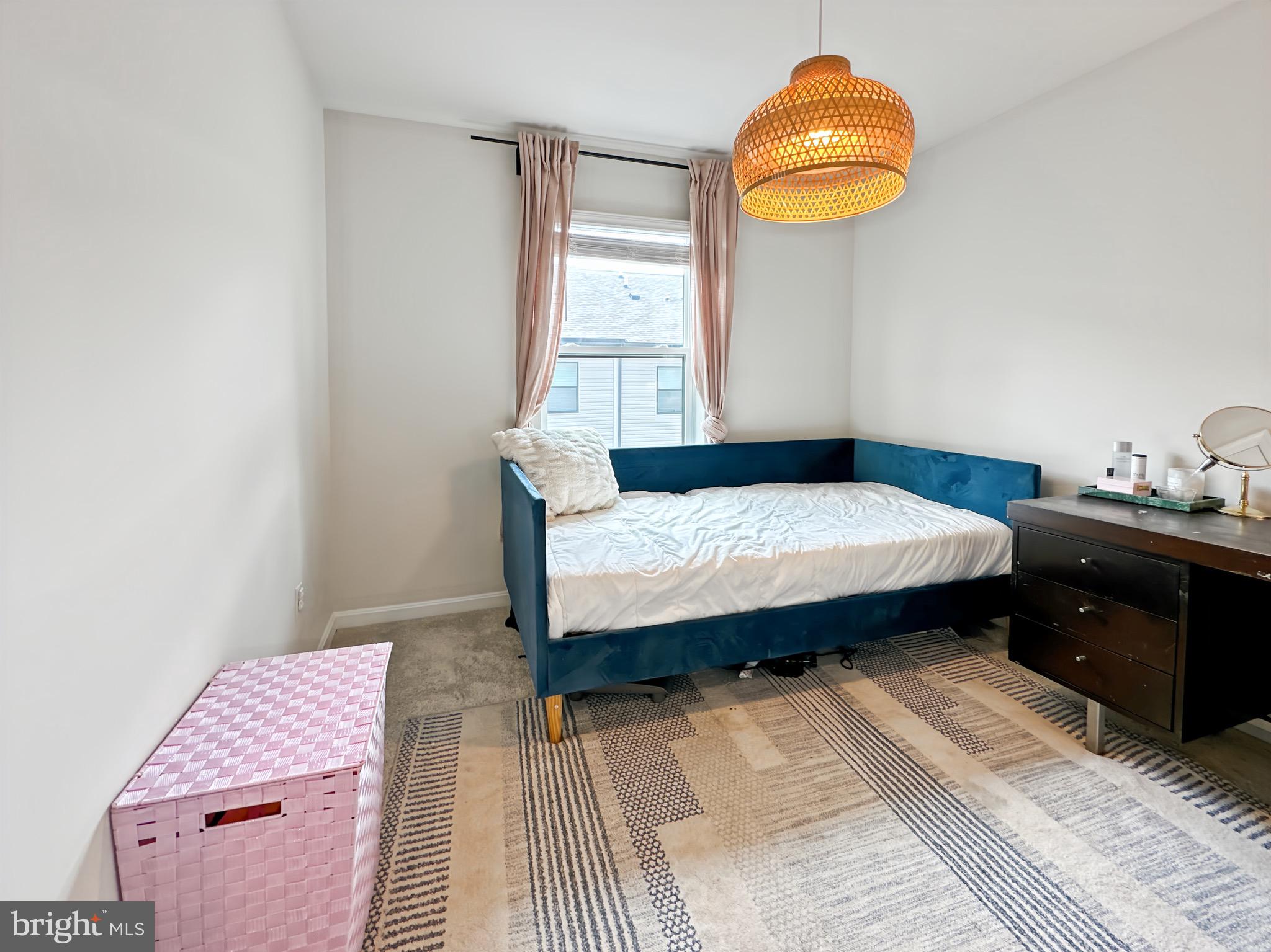MEDFIELD - Residential Lease