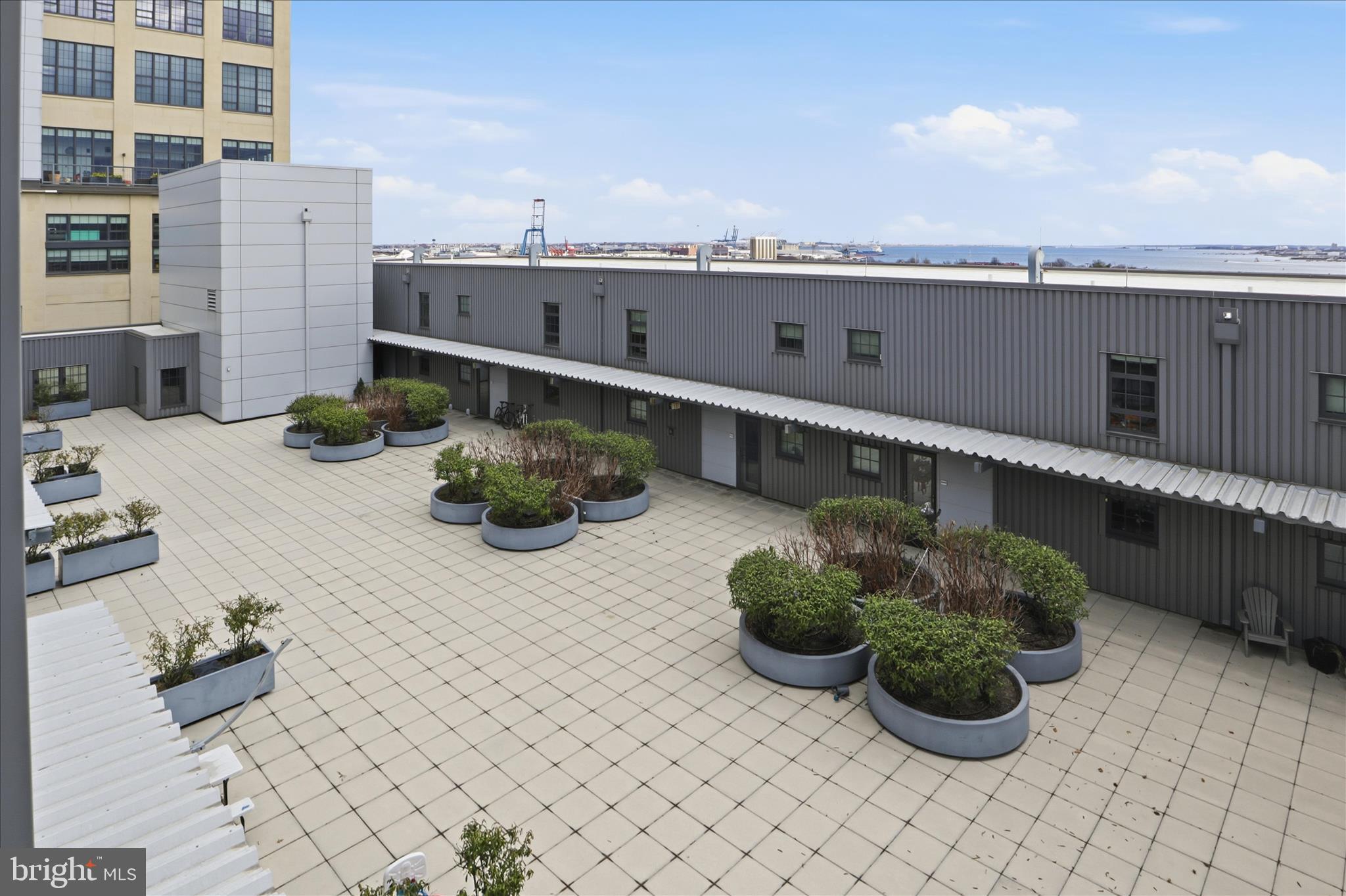 LOCUST POINT - Residential