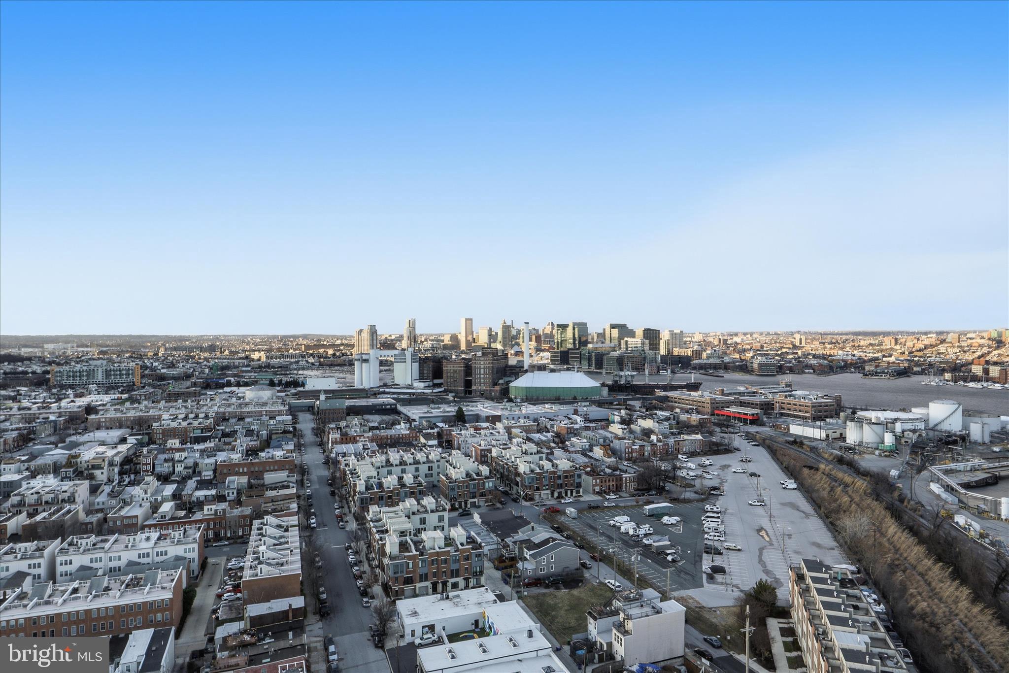 LOCUST POINT - Residential