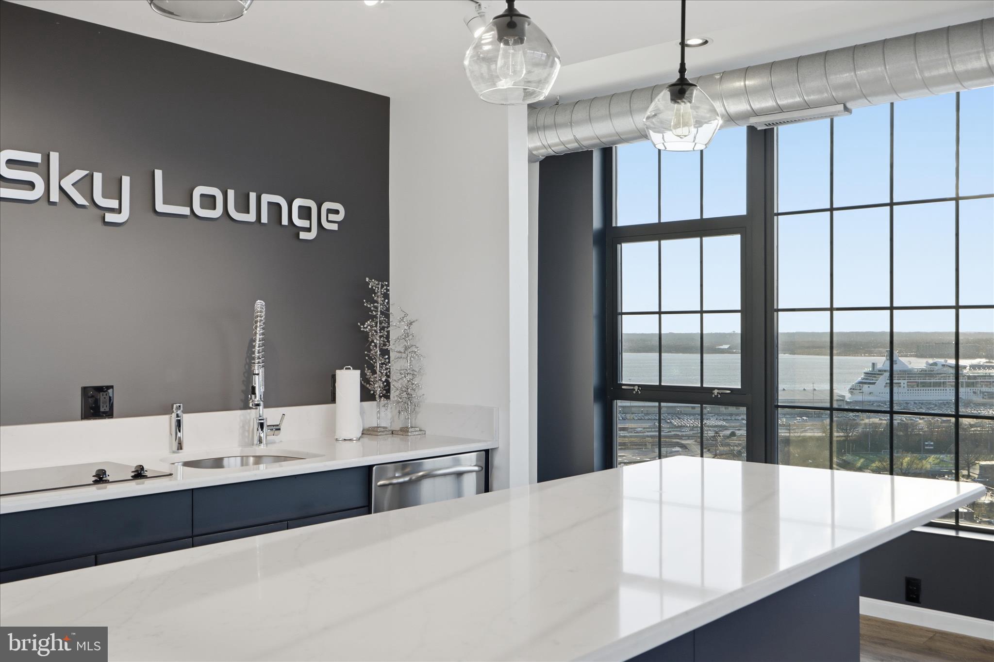 LOCUST POINT - Residential