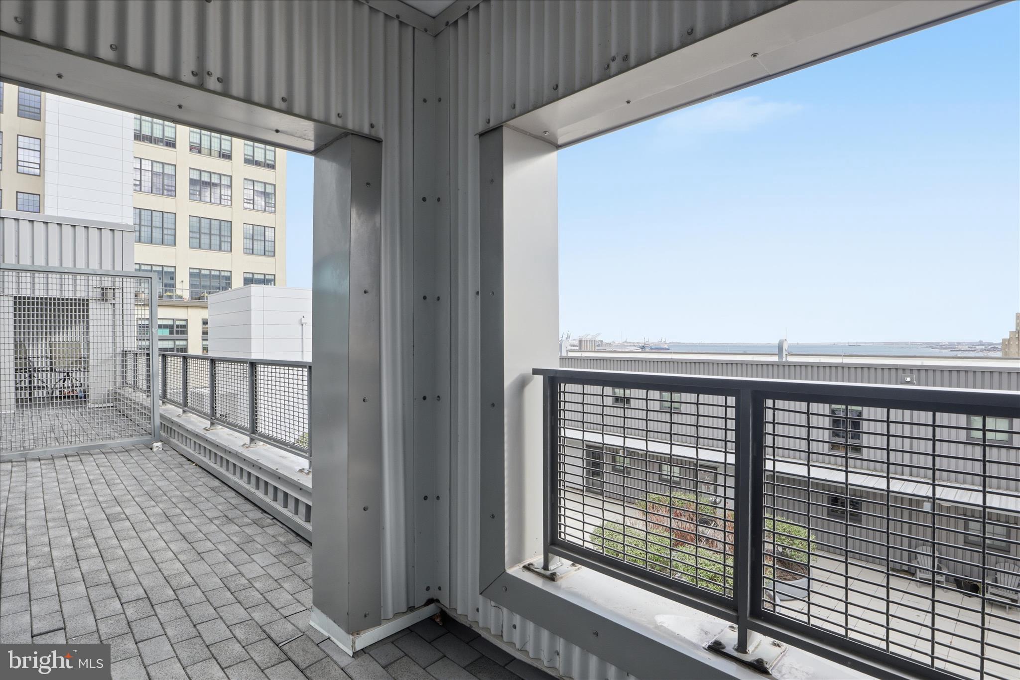 LOCUST POINT - Residential