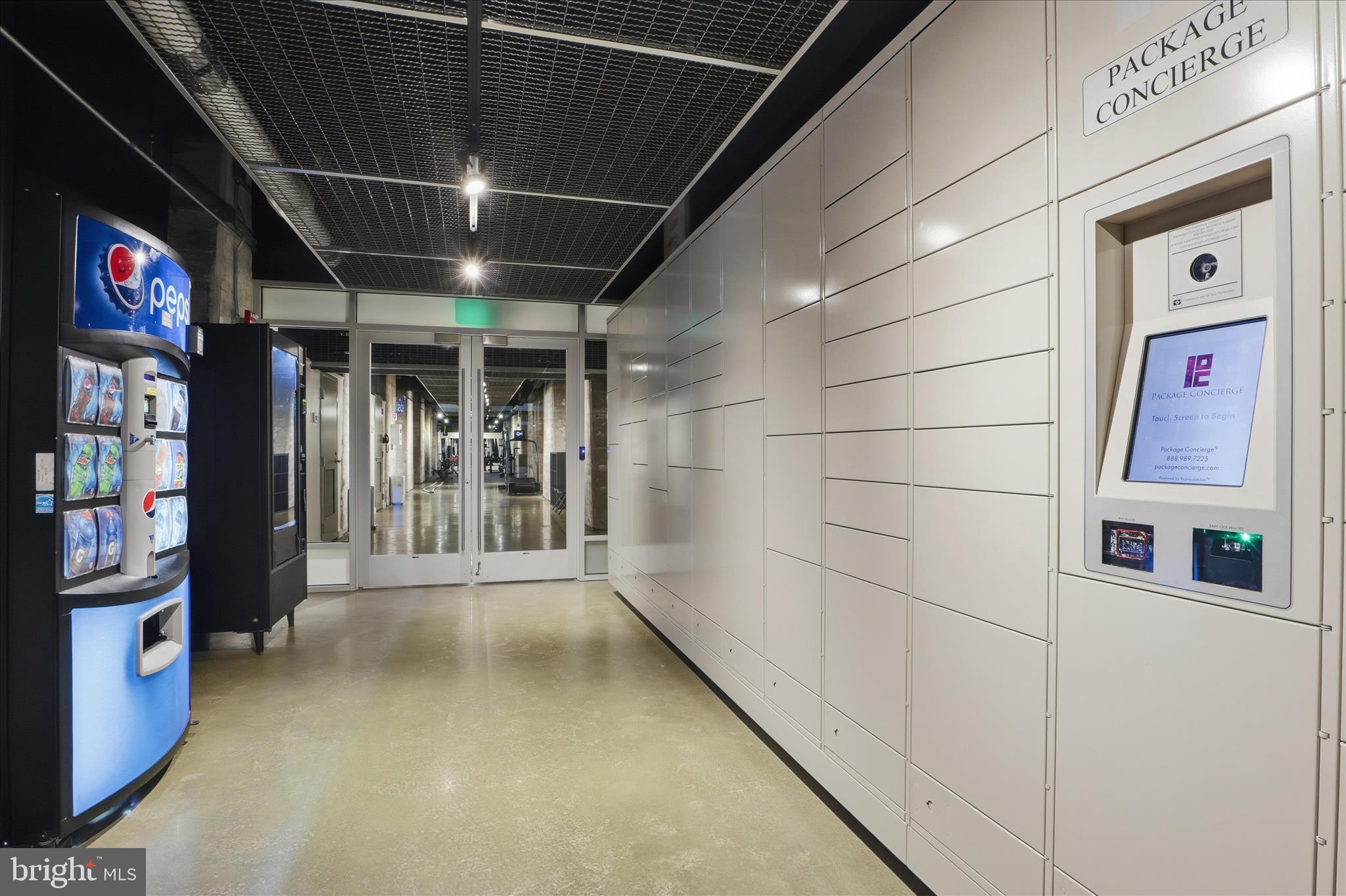 LOCUST POINT - Residential