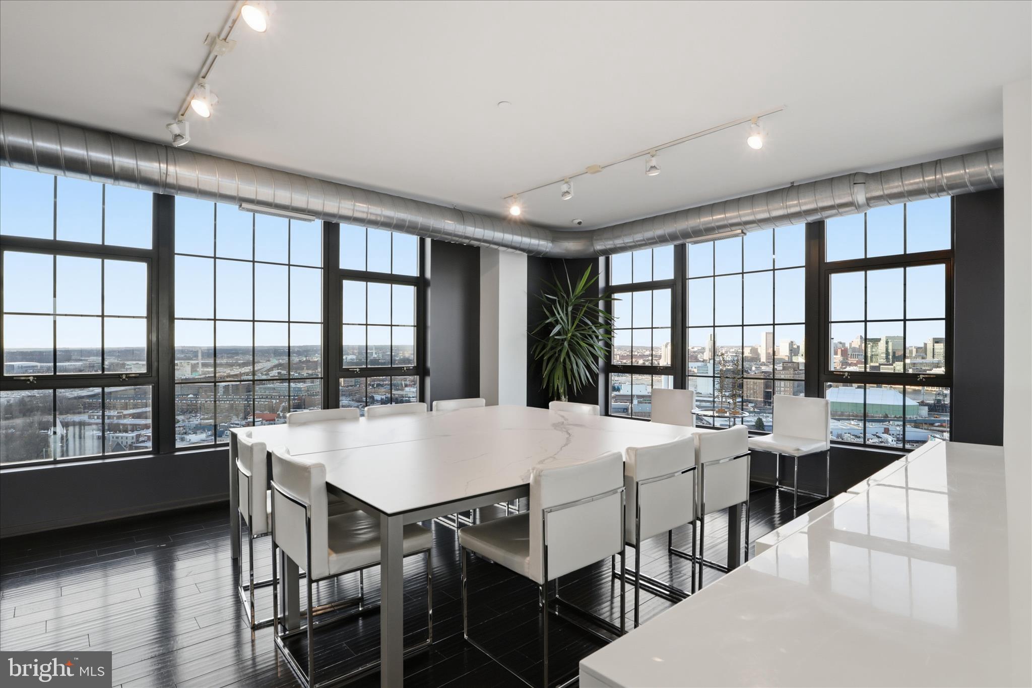 LOCUST POINT - Residential