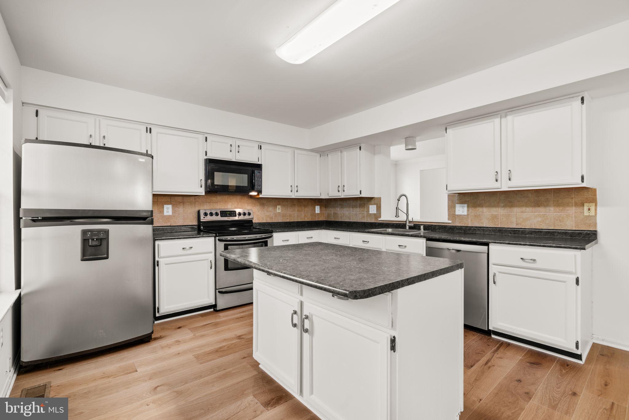 VILLAGE OF DORSEY SEARCH - Residential