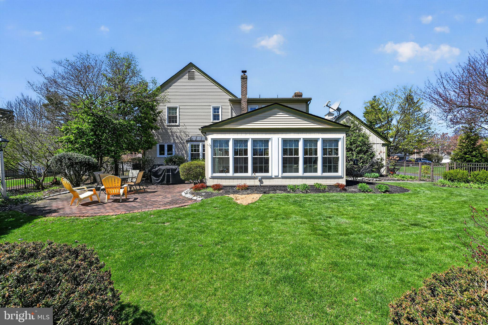 MEADOWBROOK - Residential