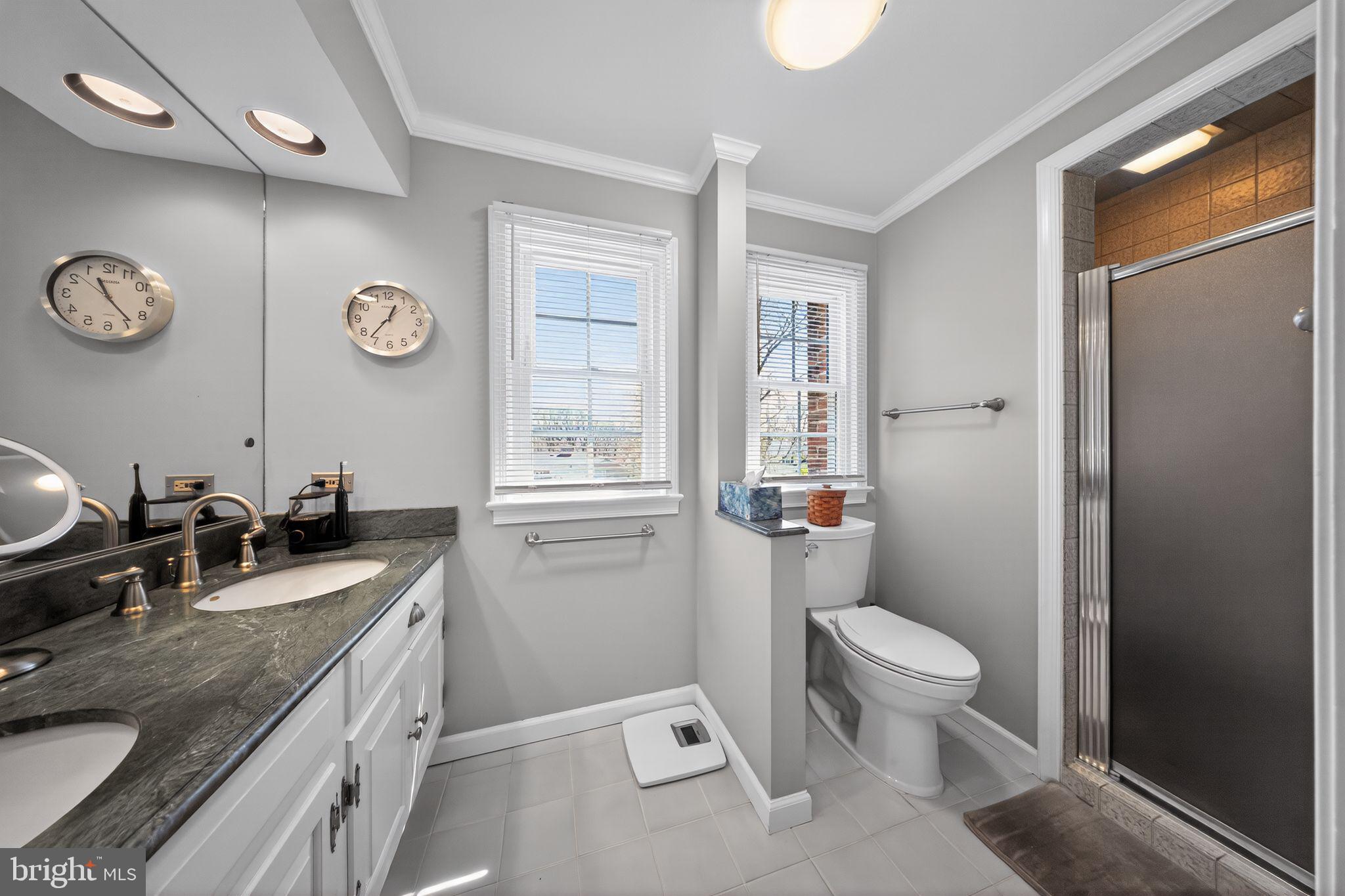 MEADOWBROOK - Residential