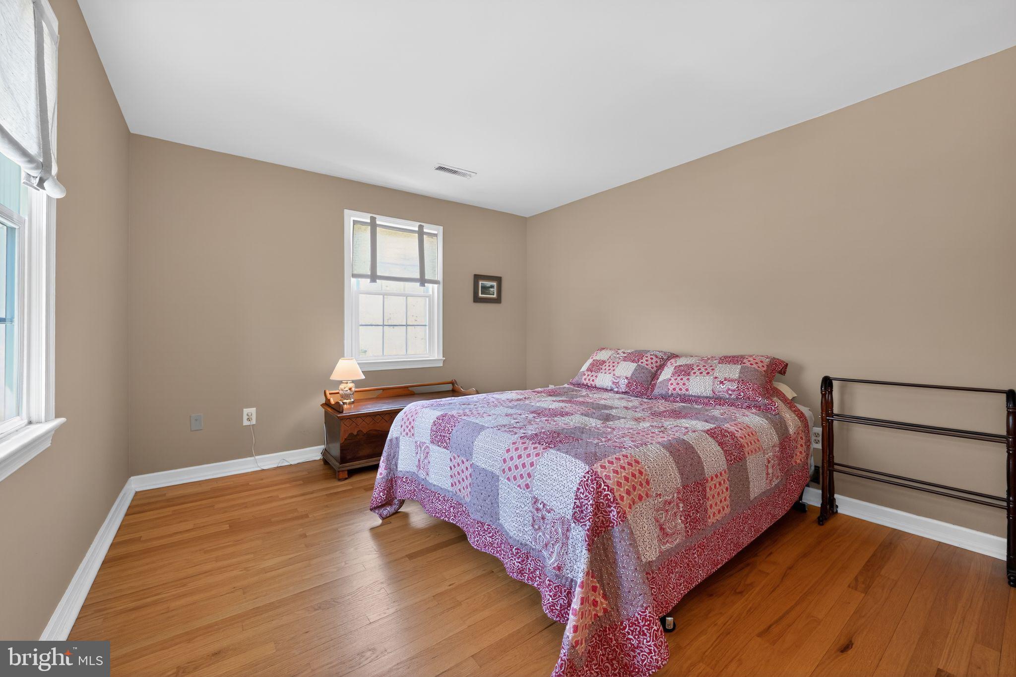 MEADOWBROOK - Residential