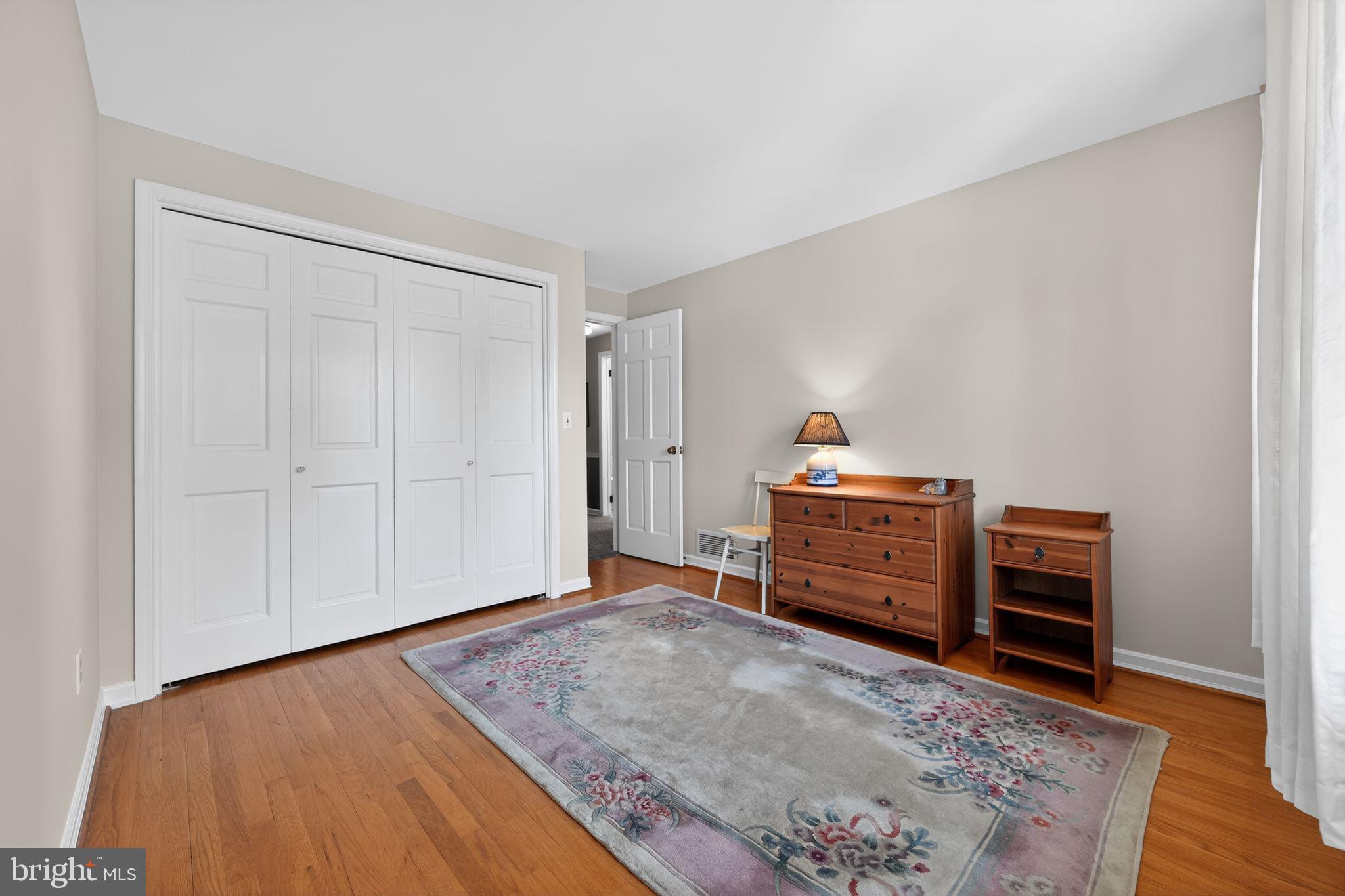 MEADOWBROOK - Residential