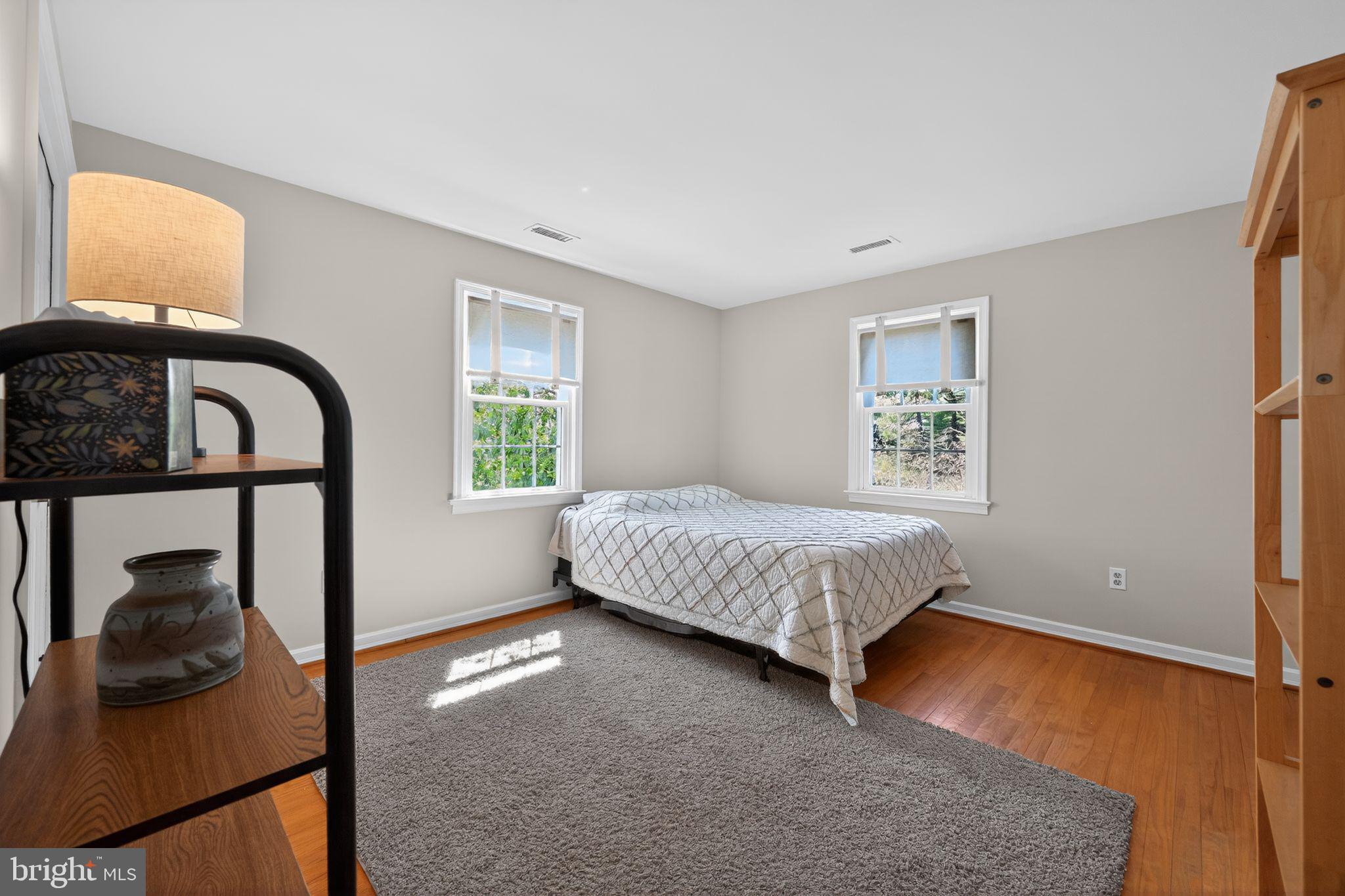 MEADOWBROOK - Residential