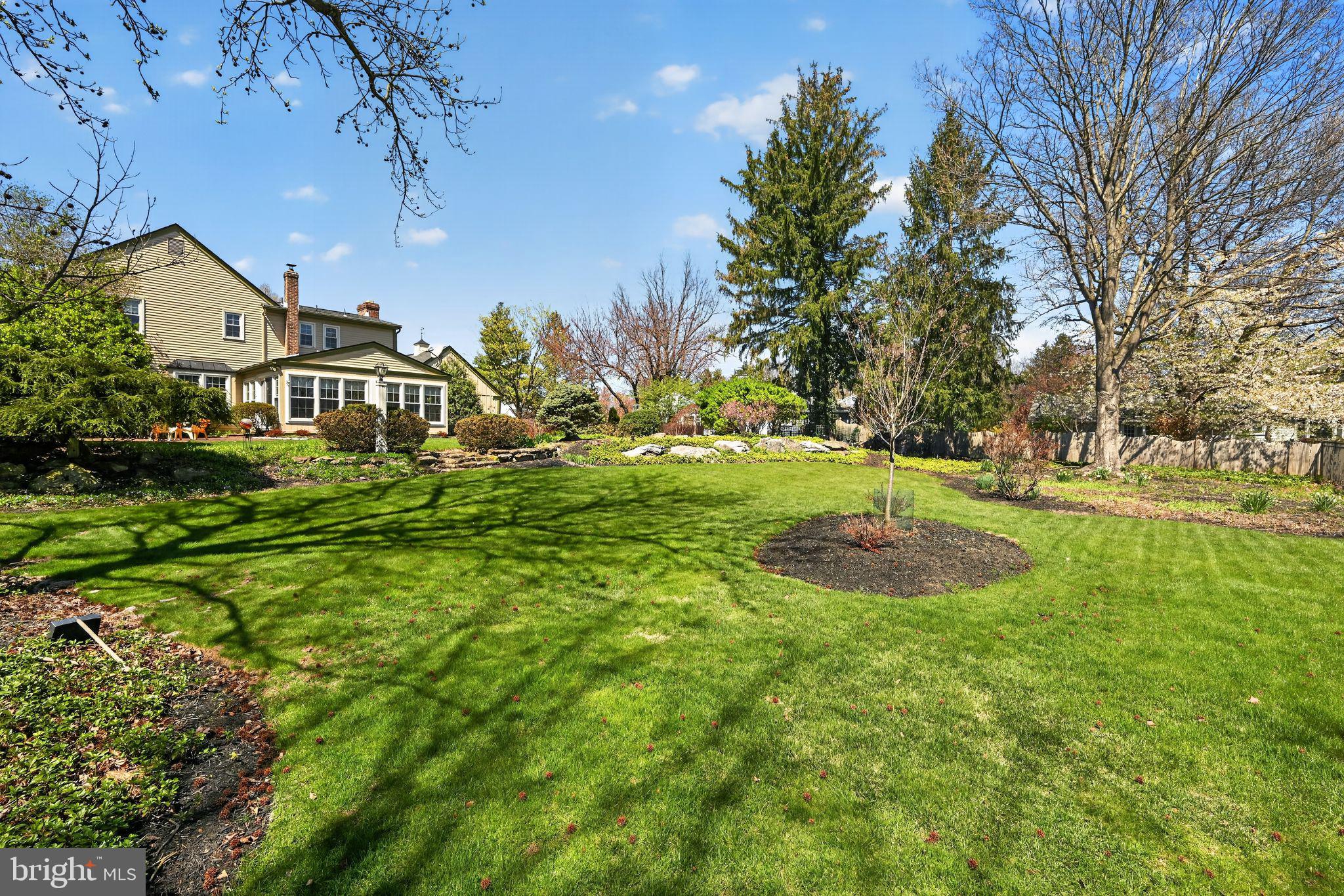 MEADOWBROOK - Residential