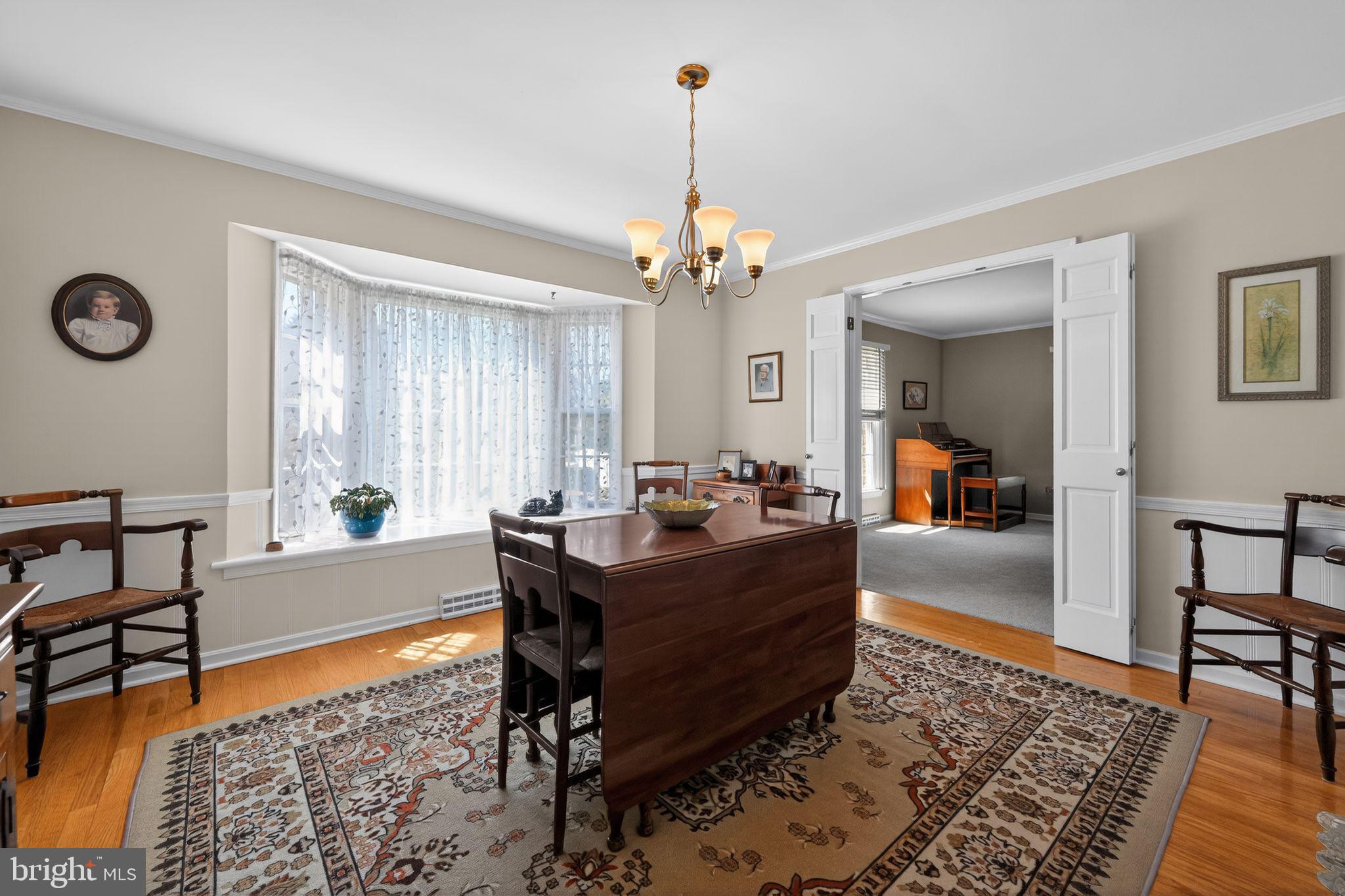 MEADOWBROOK - Residential