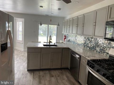 Homes For Sale - 114 Mohican Lane<br/> TUCKERTON, NJ 08087