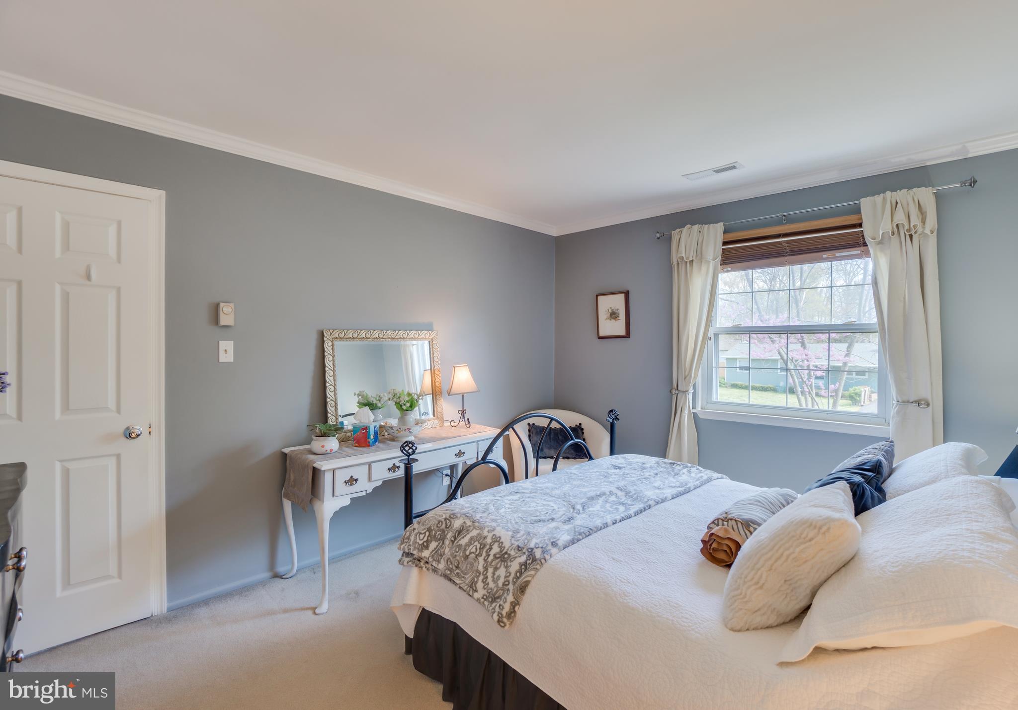 STONEYBROOKE - Residential