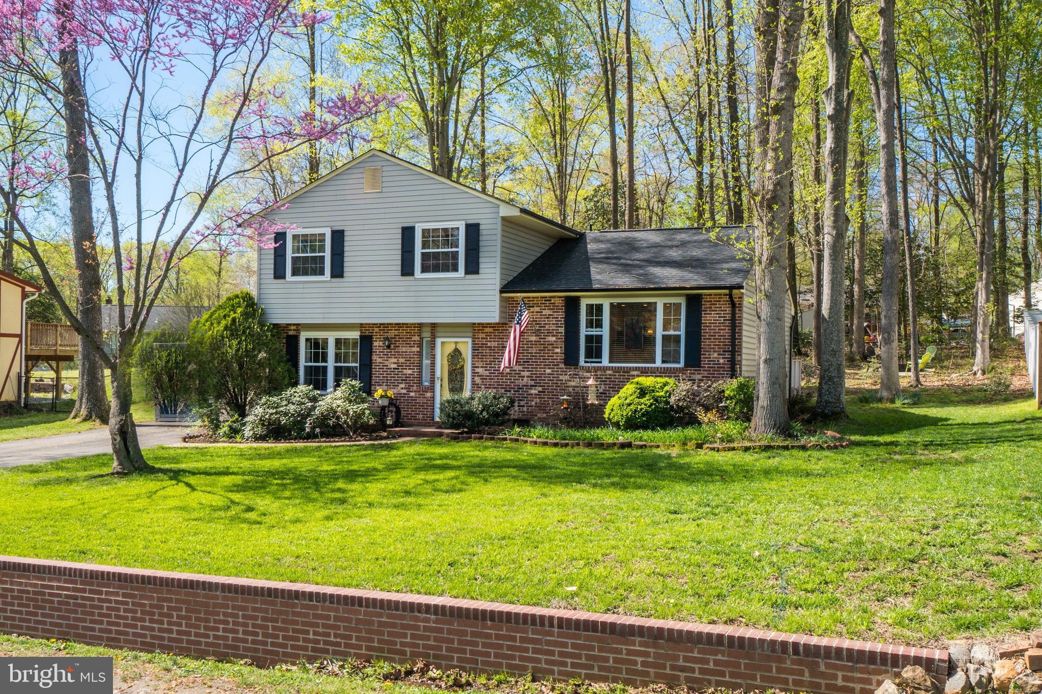 STONEYBROOKE - Residential