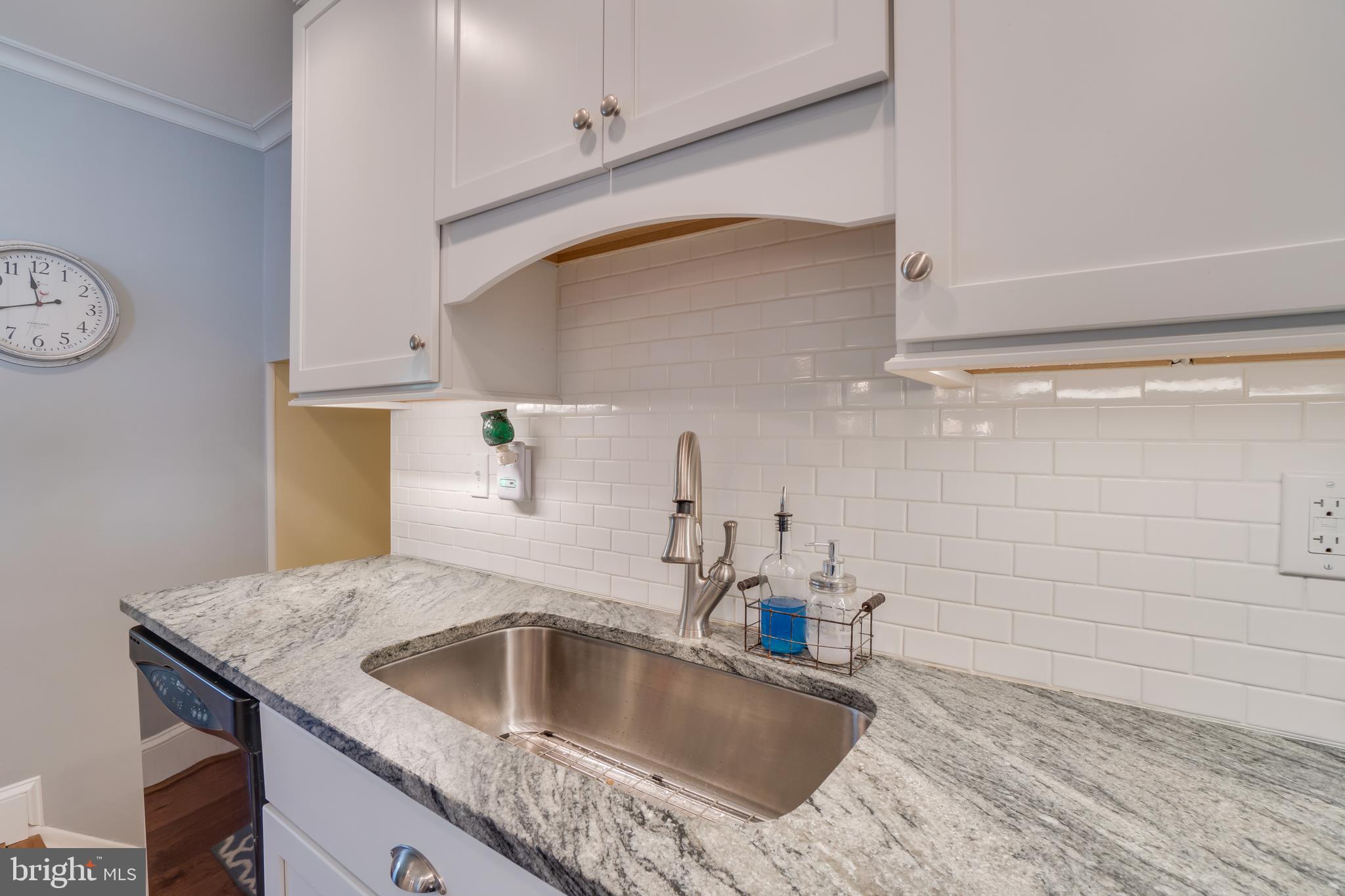 STONEYBROOKE - Residential