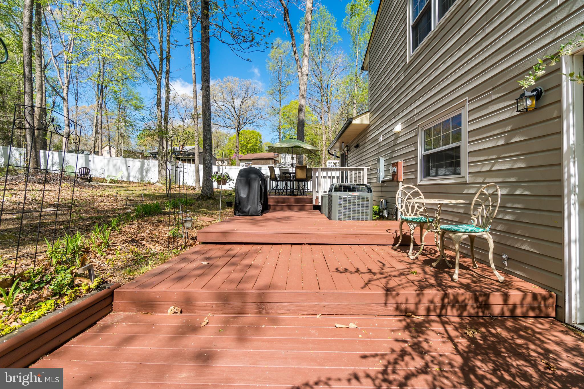 STONEYBROOKE - Residential
