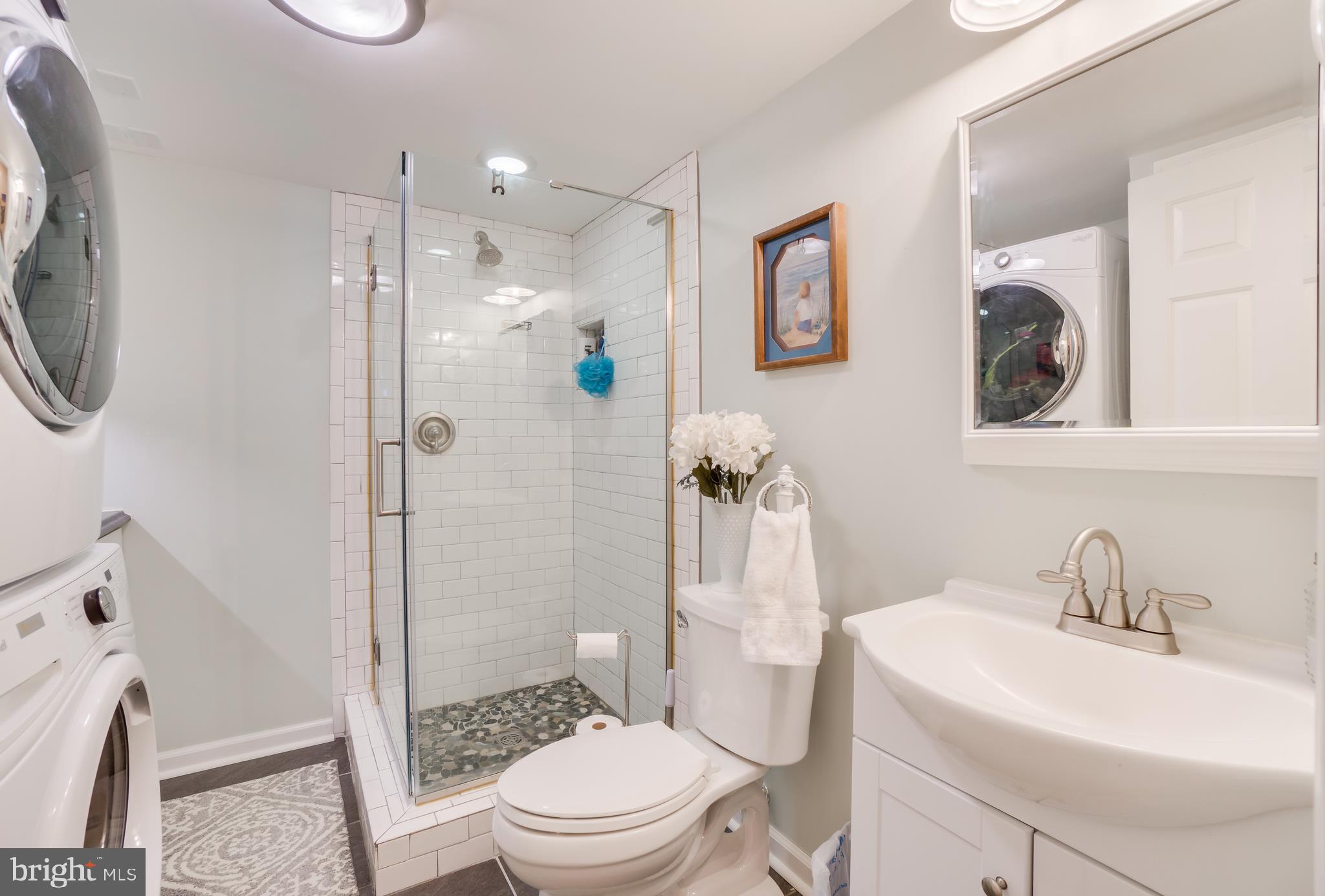 STONEYBROOKE - Residential