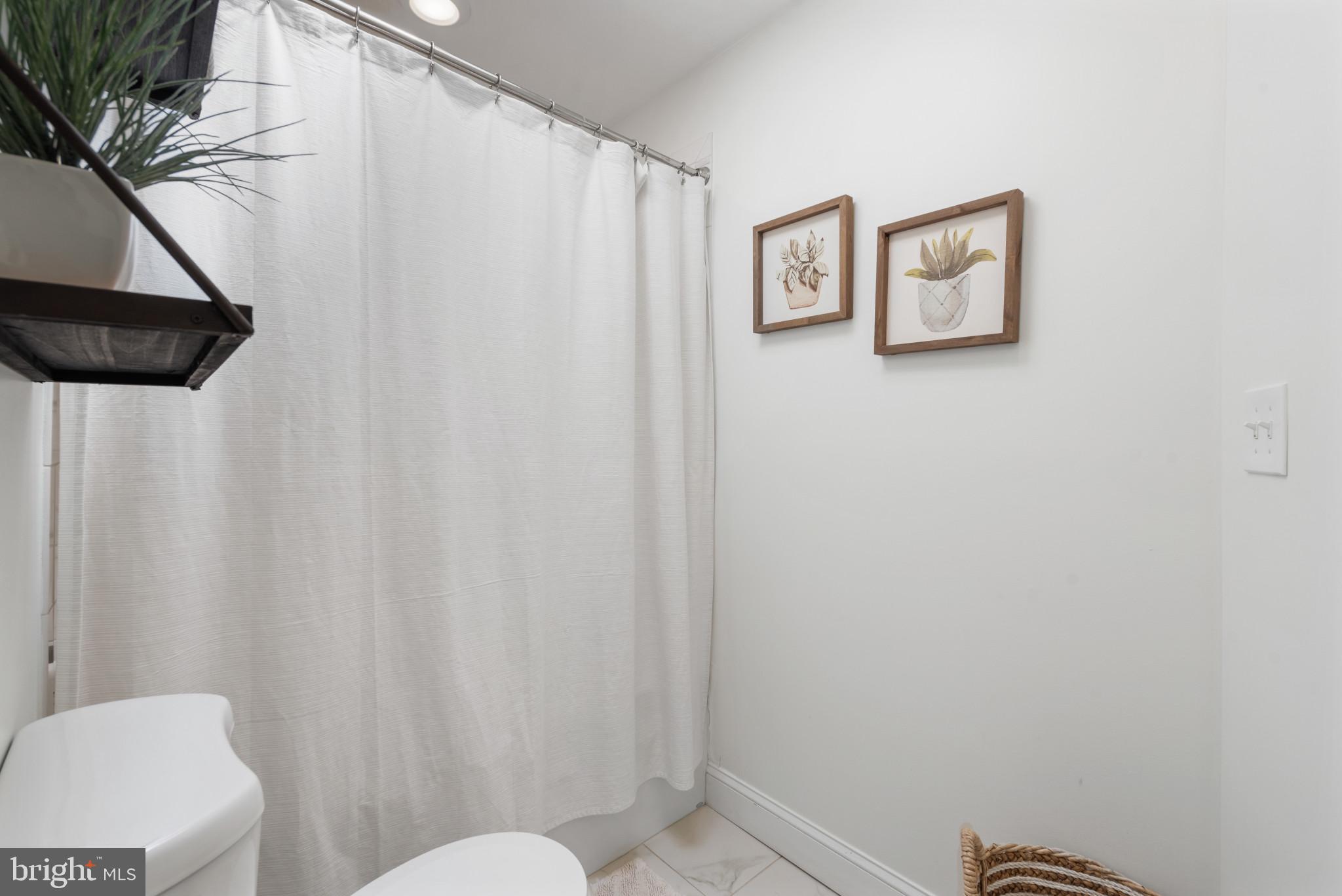 BREWERS HILL HISTORIC DISTRICT - Residential Lease