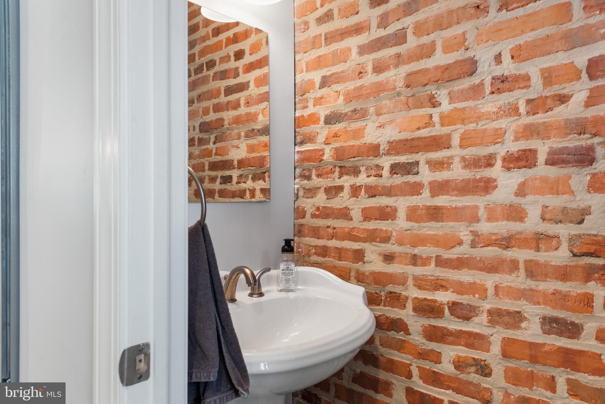 BREWERS HILL HISTORIC DISTRICT - Residential Lease