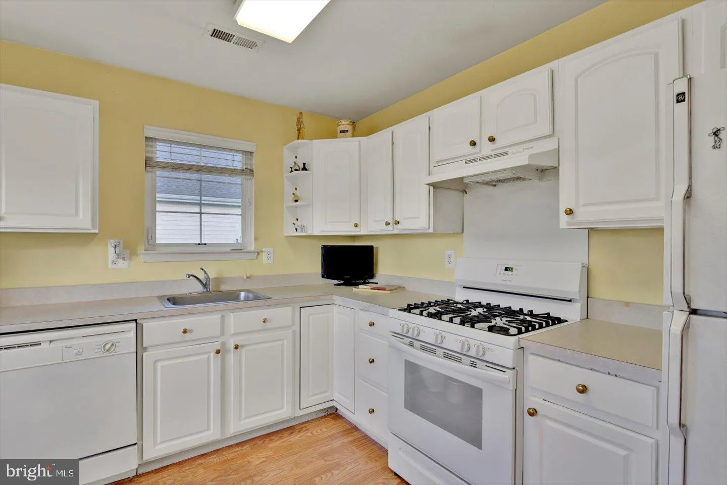 Sewell, New Jersey 08080, United States, 2 Bedrooms Bedrooms, ,2 BathroomsBathrooms,Residential,Active,244476