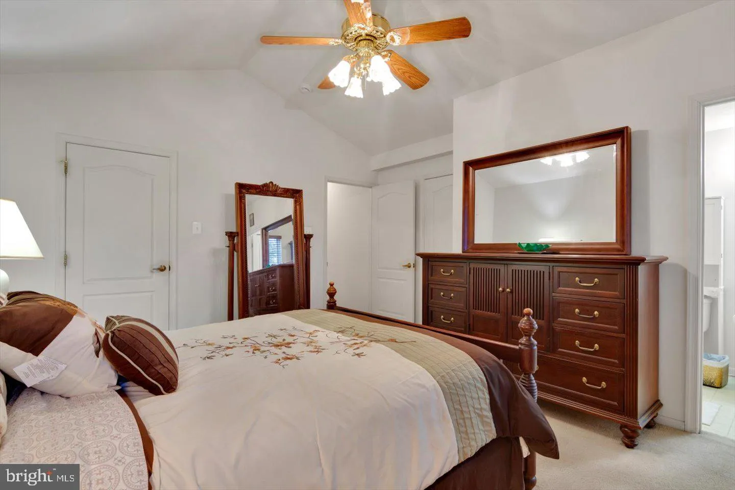 Sewell, New Jersey 08080, United States, 2 Bedrooms Bedrooms, ,2 BathroomsBathrooms,Residential,Active,244476