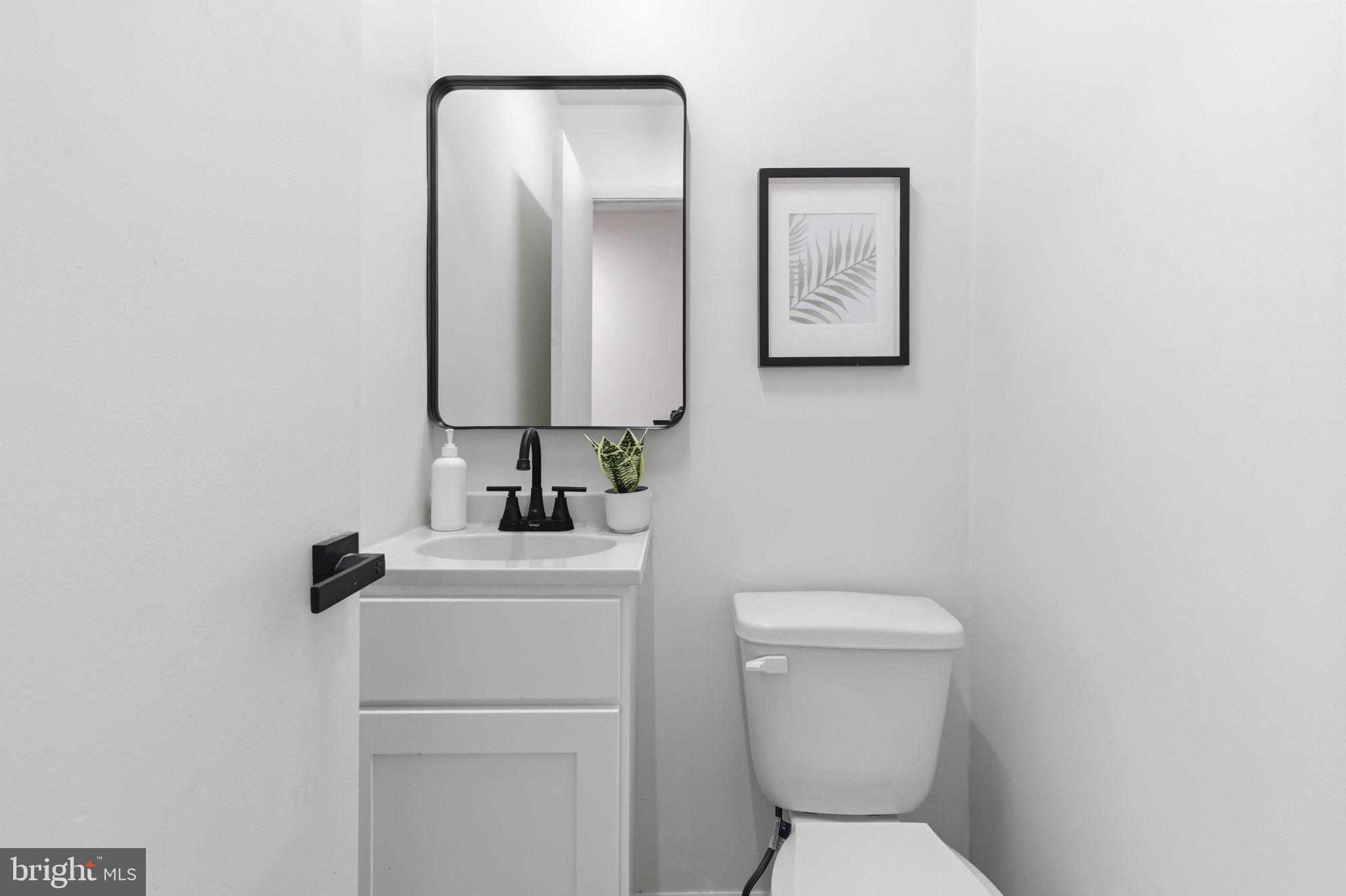 SEVEN COURTS - Residential