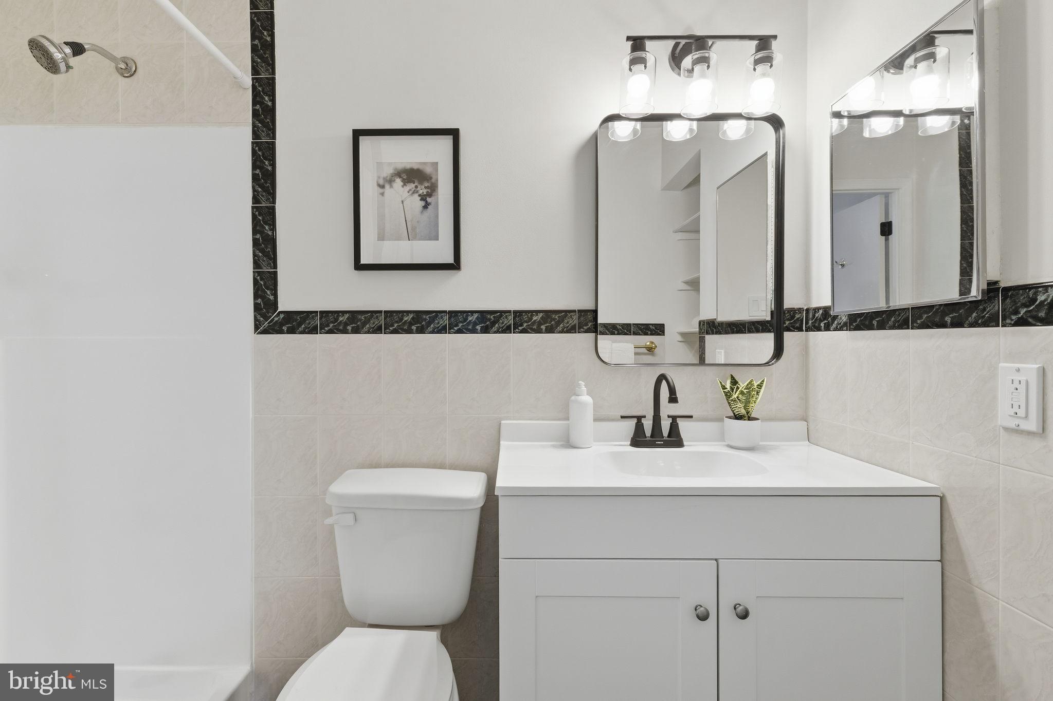 SEVEN COURTS - Residential