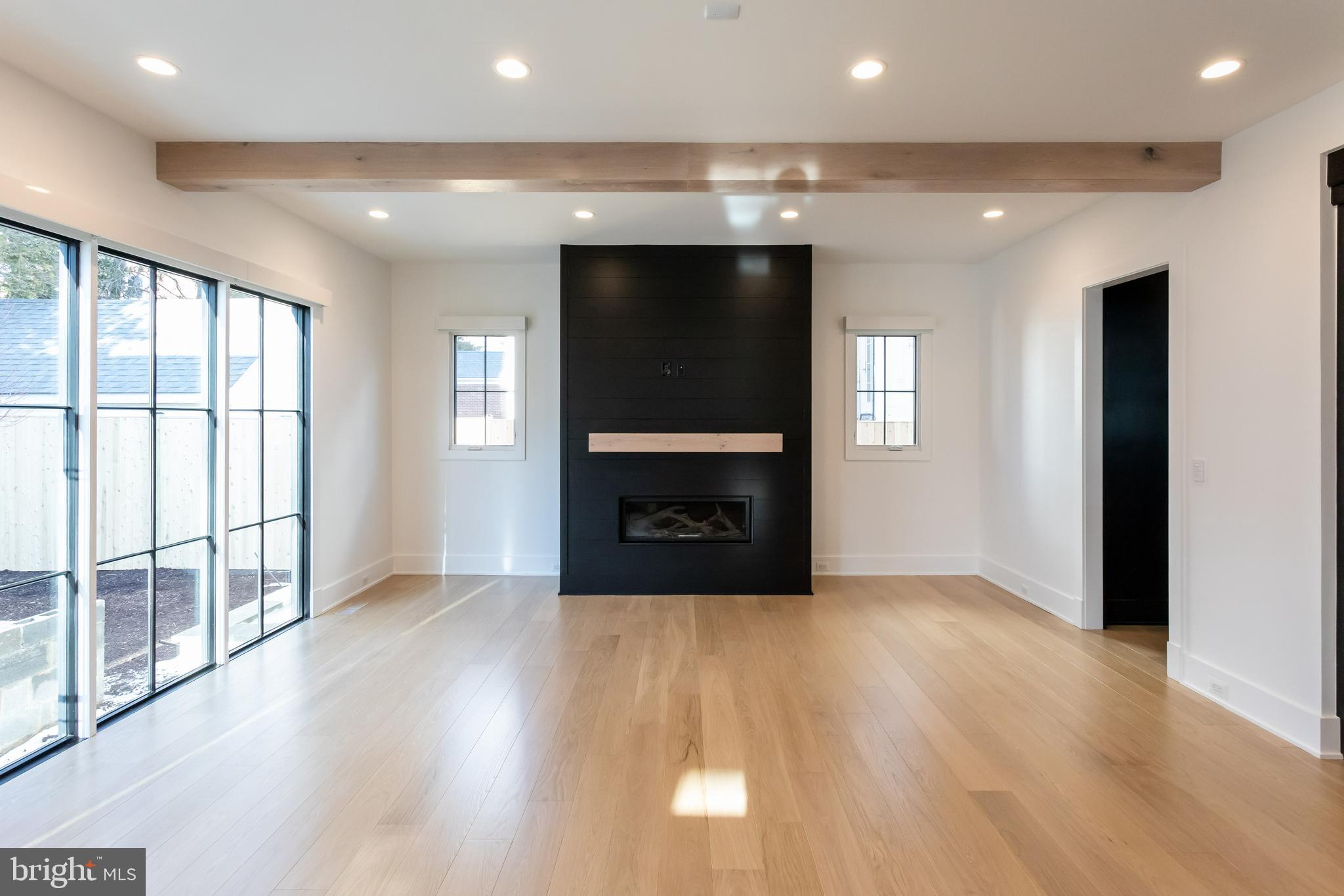 LYON VILLAGE - Residential