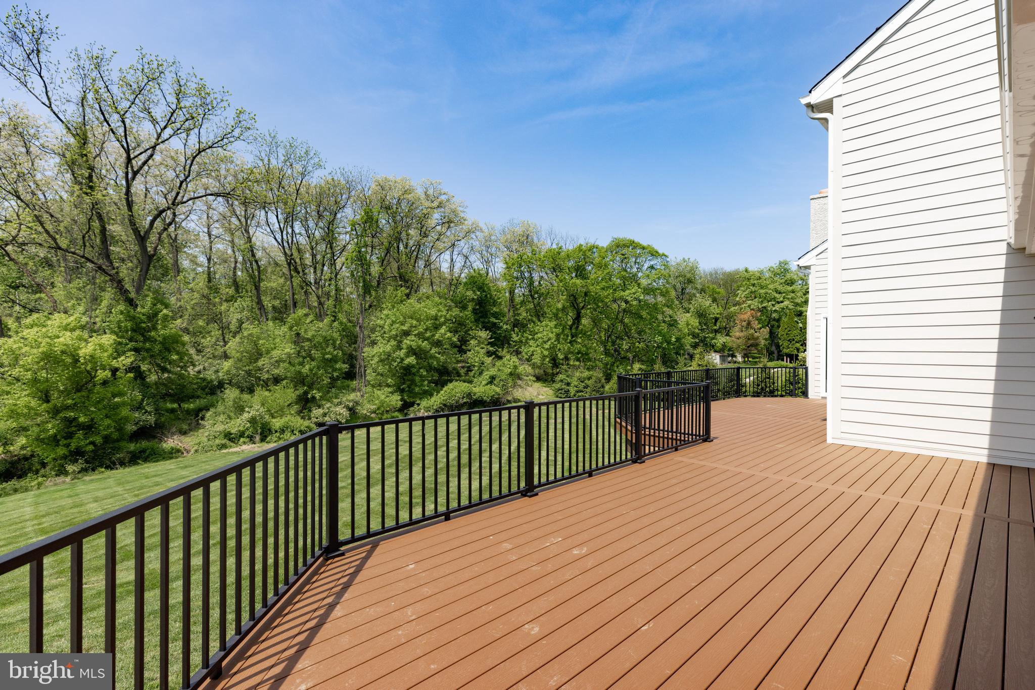 THE MOORS AT RADLEYR - Residential