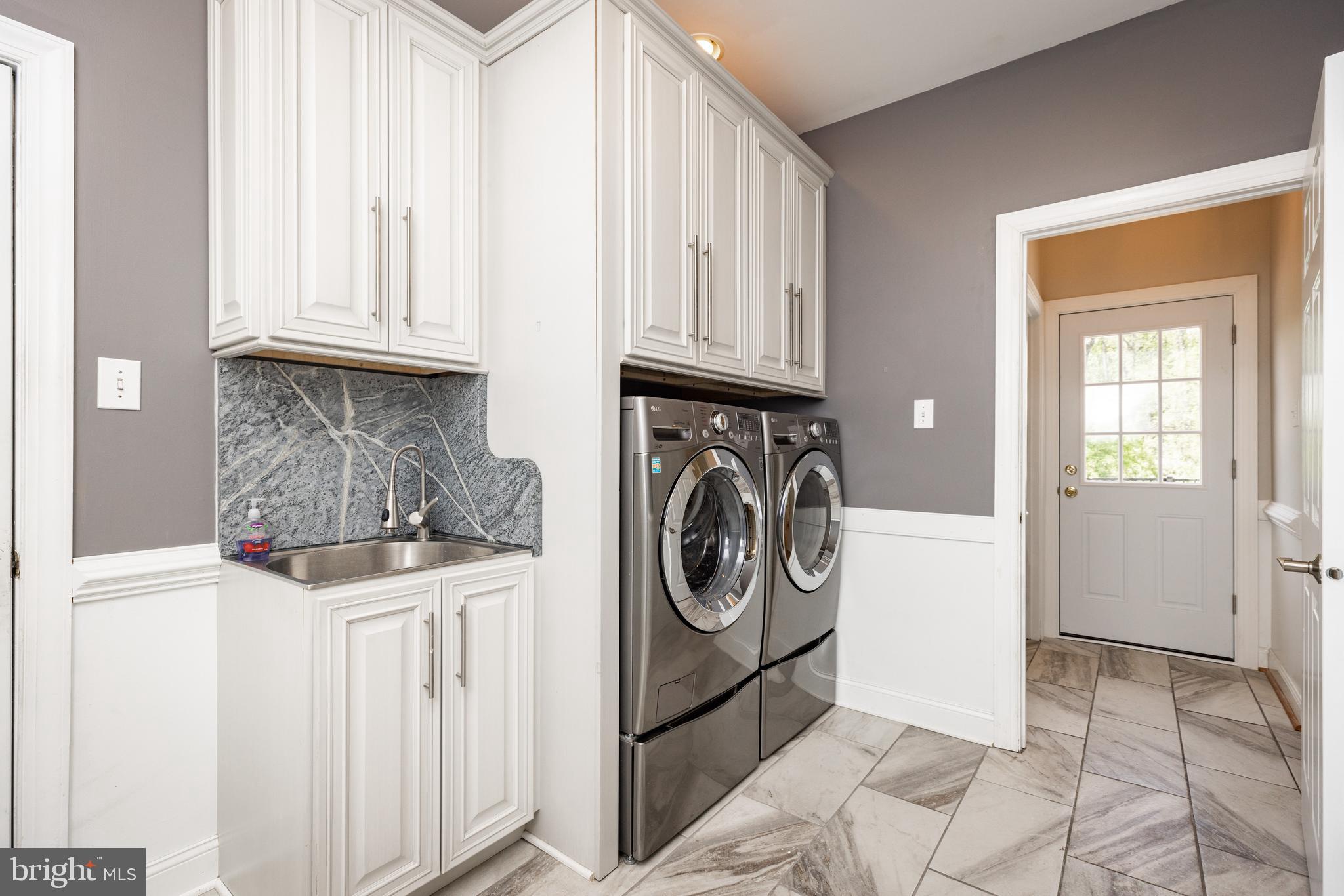 THE MOORS AT RADLEYR - Residential