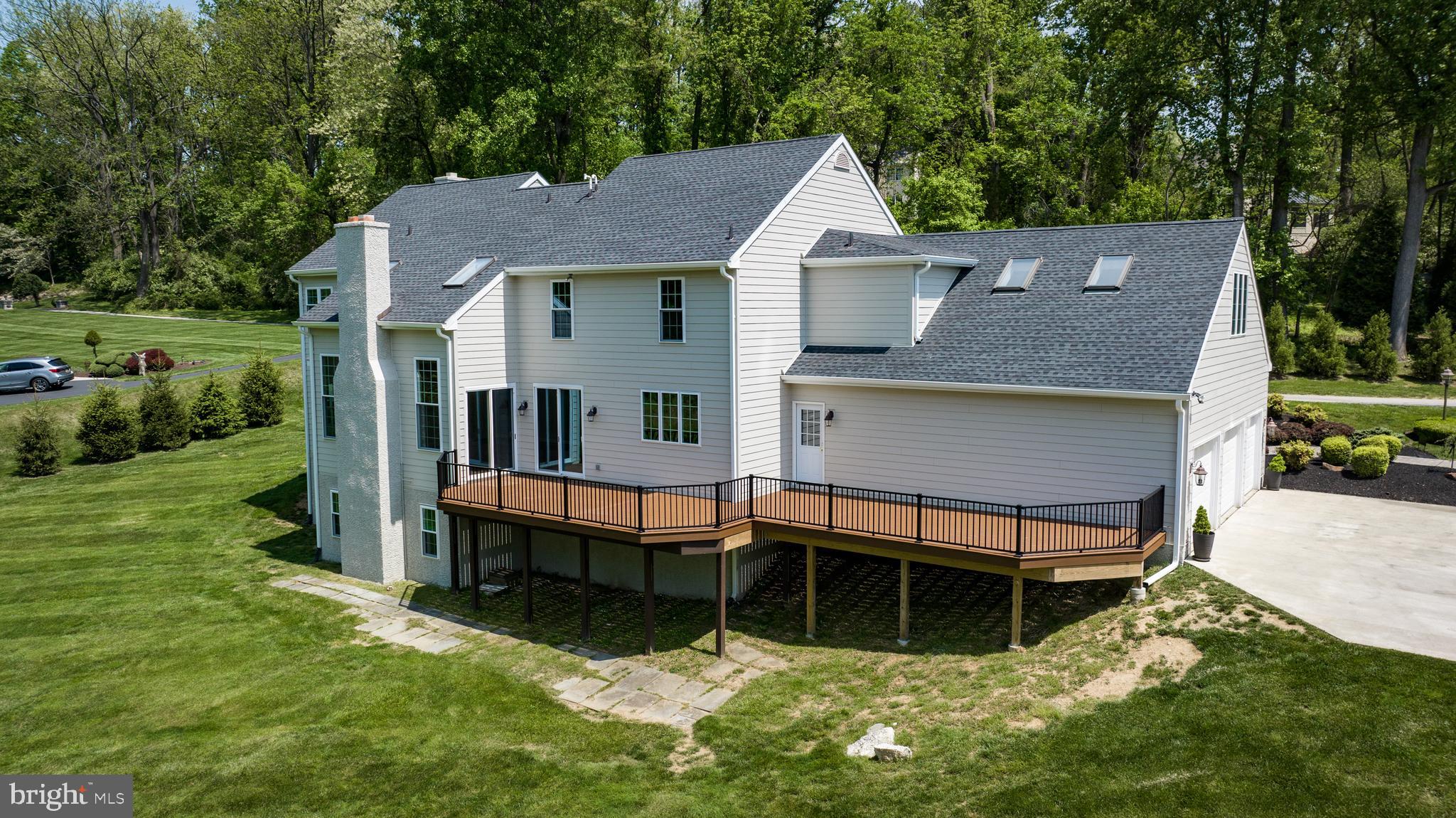 THE MOORS AT RADLEYR - Residential