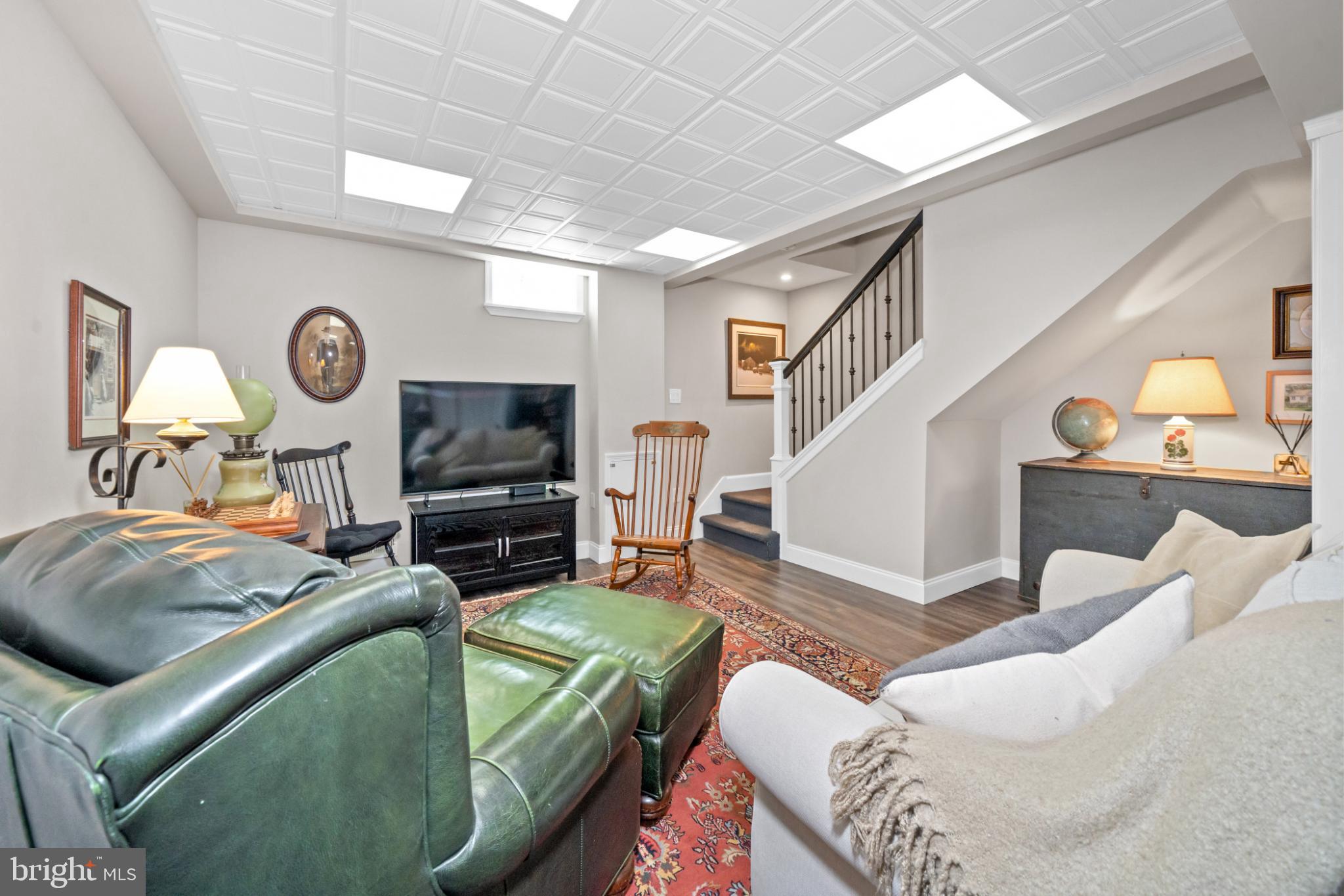 RADLEY RUN MEWS - Residential