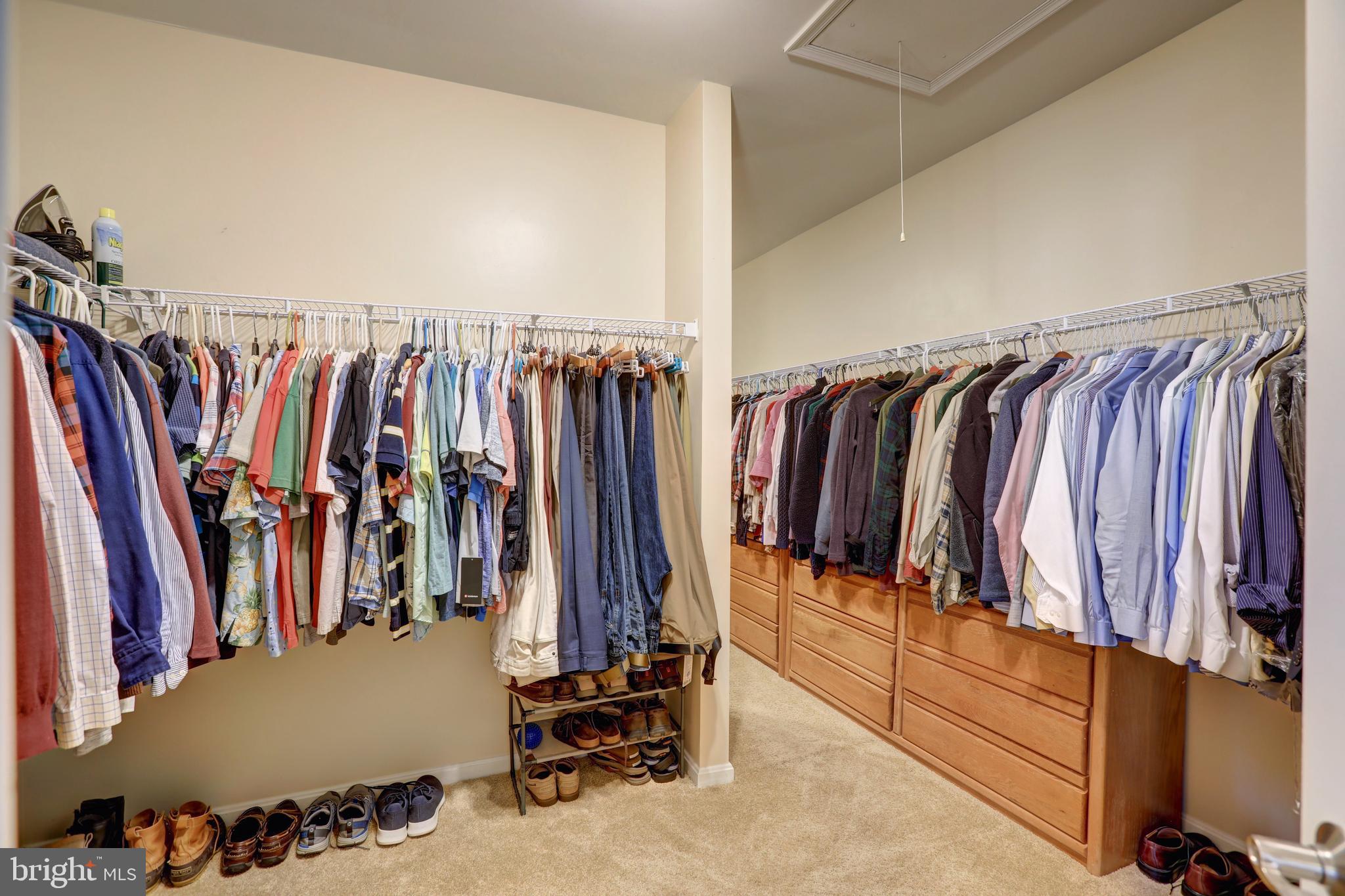 LANSDOWNE ON THE POTOMAC - Residential