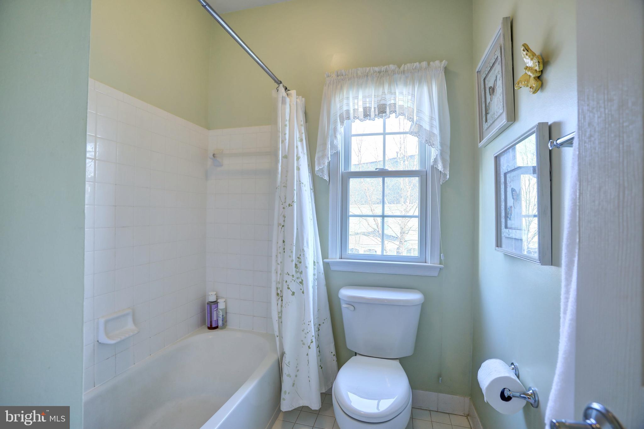 LANSDOWNE ON THE POTOMAC - Residential