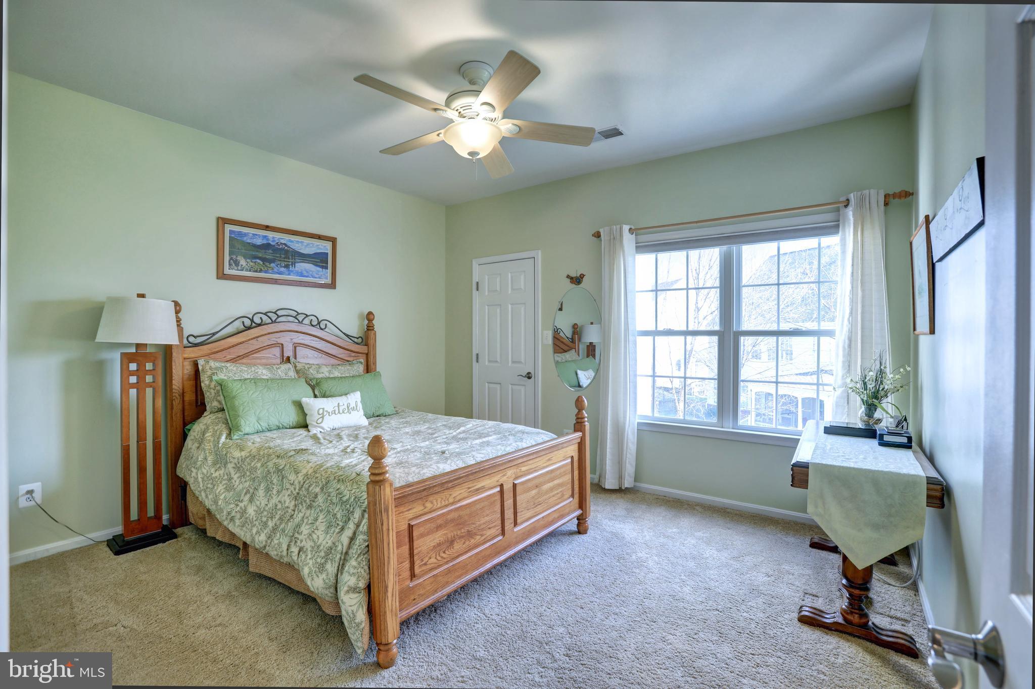 LANSDOWNE ON THE POTOMAC - Residential