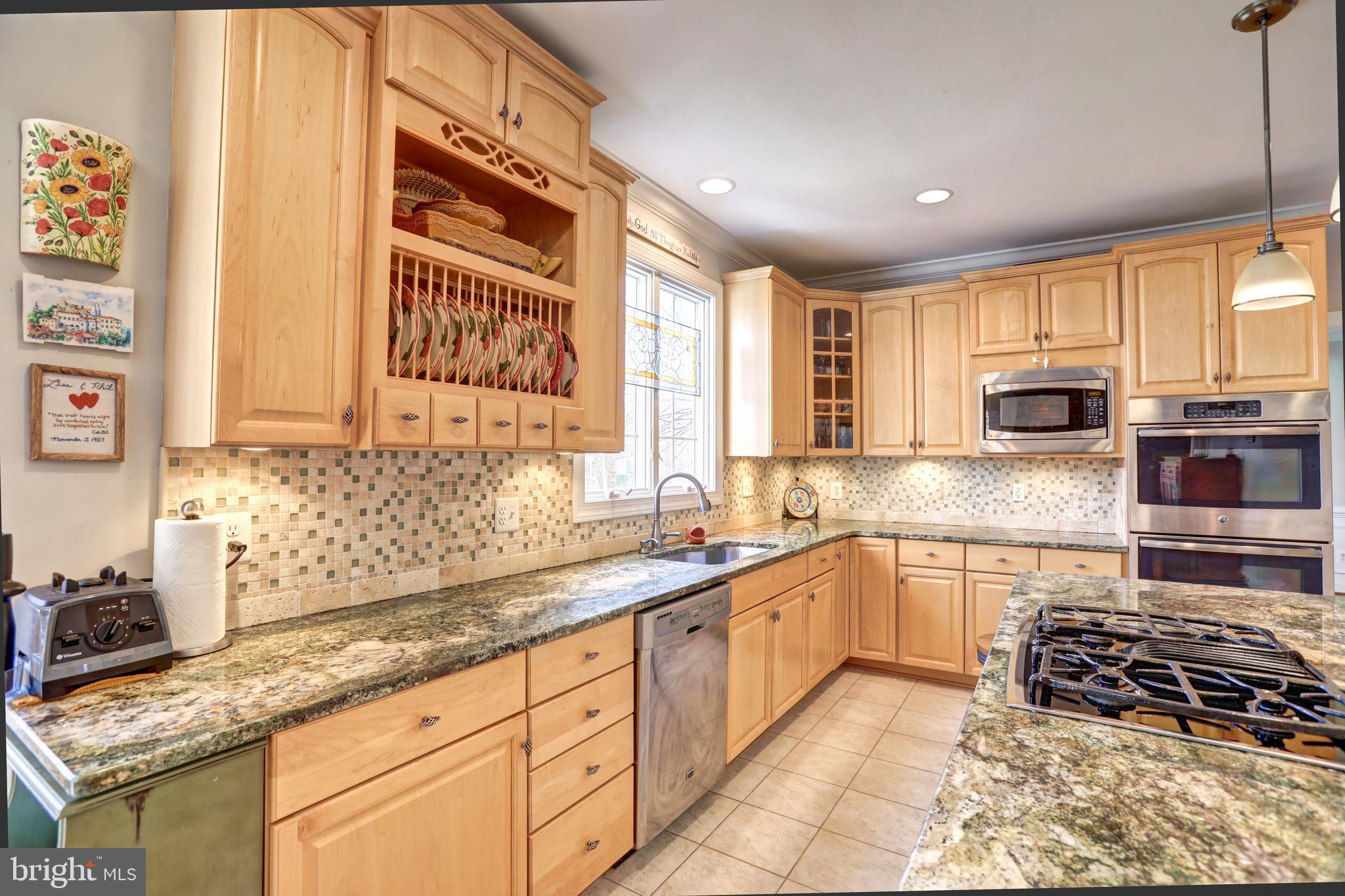 LANSDOWNE ON THE POTOMAC - Residential